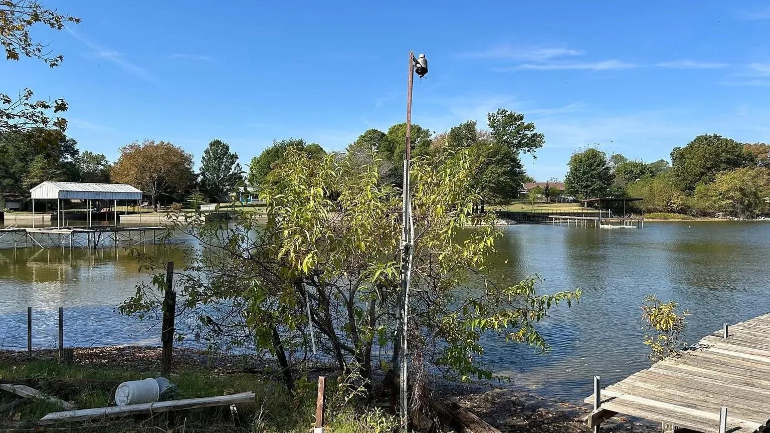 Manufactured Home For Rent in Hunt County , 10164 Gaillard Lake, Wills Point, Texas 75169, 3 Bedrooms, 2 Bathrooms, Garage spaces, 2,216 Sqft, built in 1975, Price $1,595, mls#21353548, Real Estate Agent in Wills Point, Homes For Rent in Hunt county, Homes For Rent in Wills Point, Realtor in Wills Point Texas, Real Estate Brokerage Independent Realty Texas, Luminita Cordes Realtor