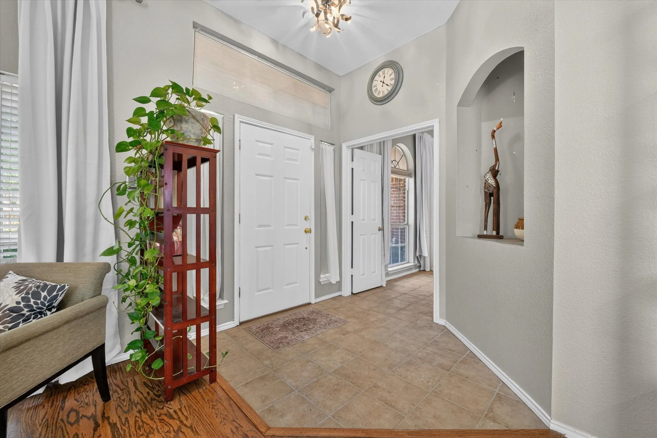 Single Family Residence For Sale in Denton County , 4728 Prescott Drive, Flower Mound, Texas 75028, 4 Bedroom, 2 Bathroom, 2 Garage spaces, 2,034 Sqft, built in 1993, mls#21353079, Real Estate Agent in Flower Mound, Homes For Sale in Denton county, Homes For Sale in Flower Mound, Realtor in Flower Mound Texas, Real Estate Brokerage Independent Realty Texas, Luminita Cordes Realtor