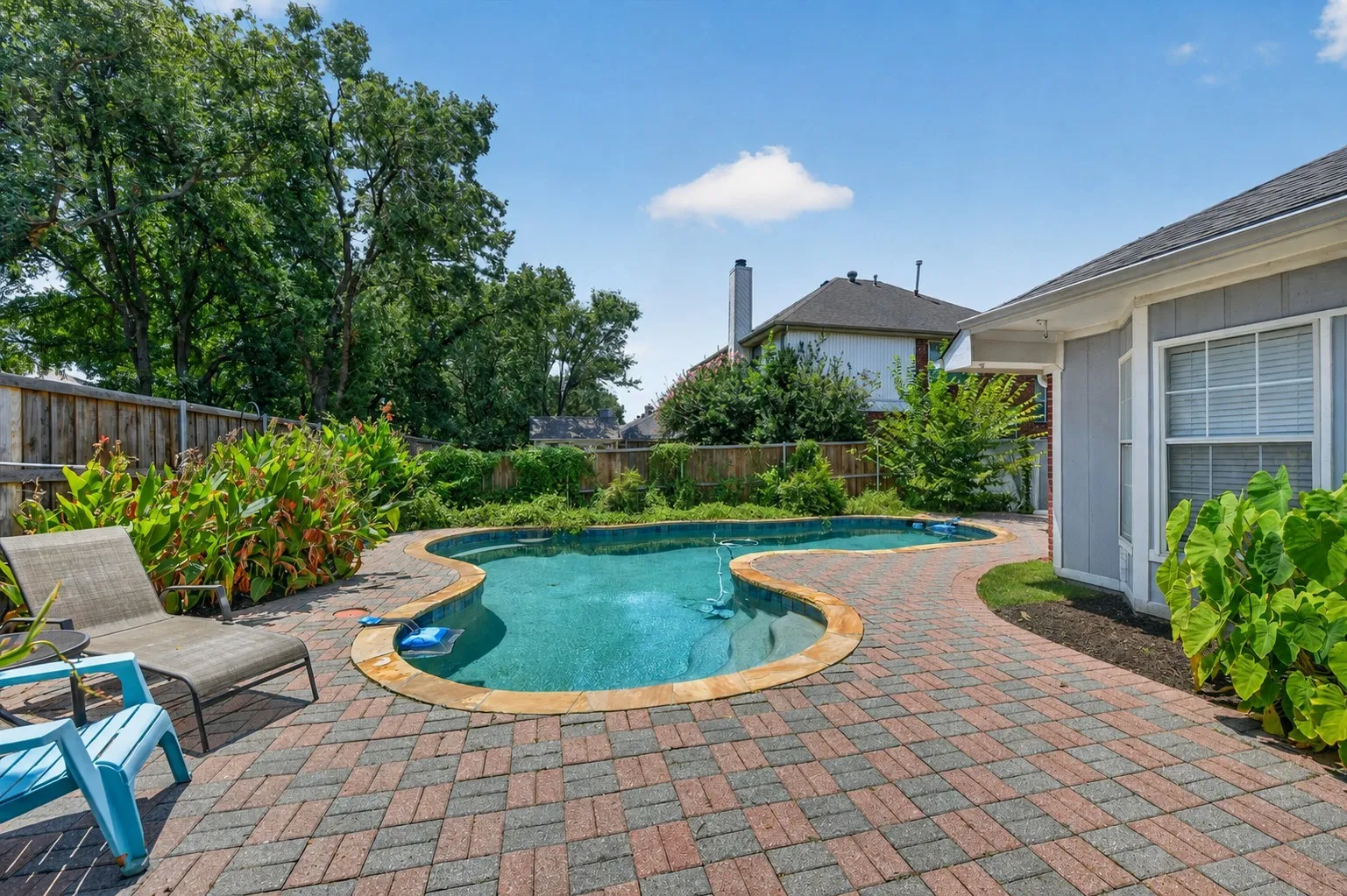 Single Family Residence For Sale in Denton County , 4728 Prescott Drive, Flower Mound, Texas 75028, 4 Bedroom, 2 Bathroom, 2 Garage spaces, 2,034 Sqft, built in 1993, mls#21353079, Real Estate Agent in Flower Mound, Homes For Sale in Denton county, Homes For Sale in Flower Mound, Realtor in Flower Mound Texas, Real Estate Brokerage Independent Realty Texas, Luminita Cordes Realtor