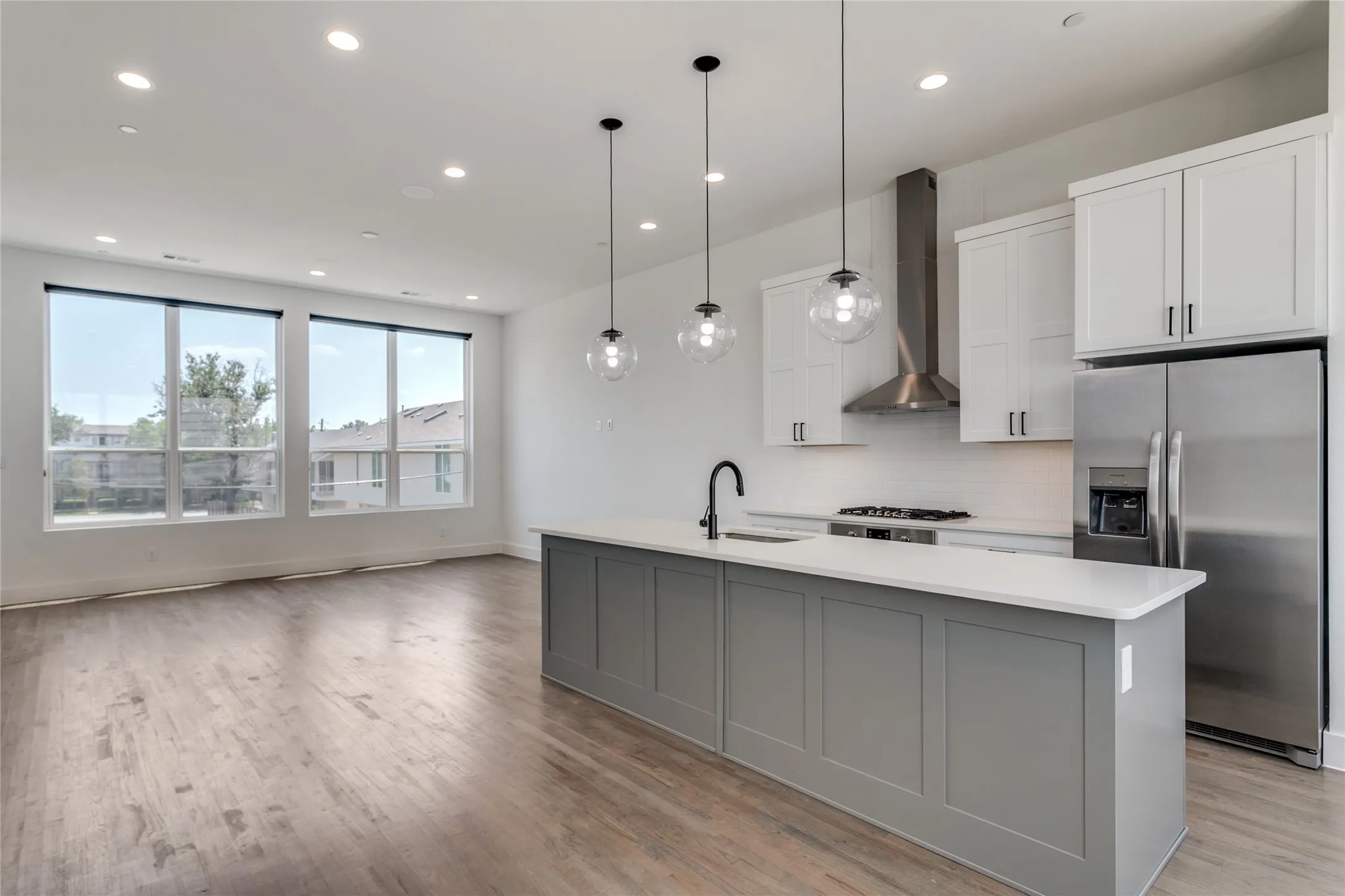 Townhouse For Rent in Dallas County , 4718 Bryan Street 504, Dallas, Texas 75204, 2 Bedroom, 3 Bathroom, 2 Garage spaces, 1,469 Sqft, built in 2024, mls#21353555, Real Estate Agent in Dallas, Homes For Rent in Dallas county, Homes For Rent in Dallas, Realtor in Dallas Texas, Real Estate Brokerage Independent Realty Texas, Luminita Cordes Realtor