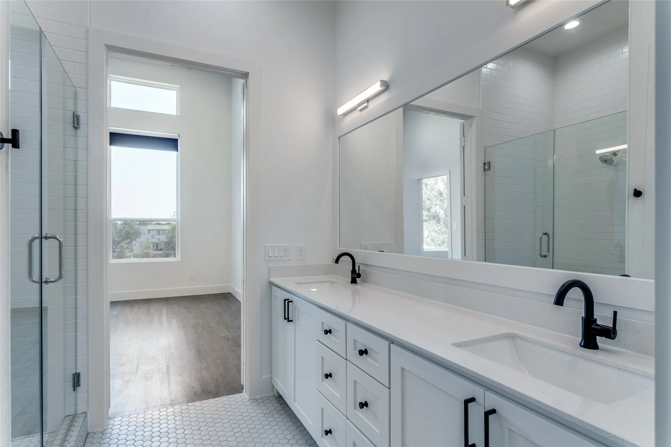 Townhouse For Rent in Dallas County , 4718 Bryan Street 504, Dallas, Texas 75204, 2 Bedroom, 3 Bathroom, 2 Garage spaces, 1,469 Sqft, built in 2024, mls#21353555, Real Estate Agent in Dallas, Homes For Rent in Dallas county, Homes For Rent in Dallas, Realtor in Dallas Texas, Real Estate Brokerage Independent Realty Texas, Luminita Cordes Realtor