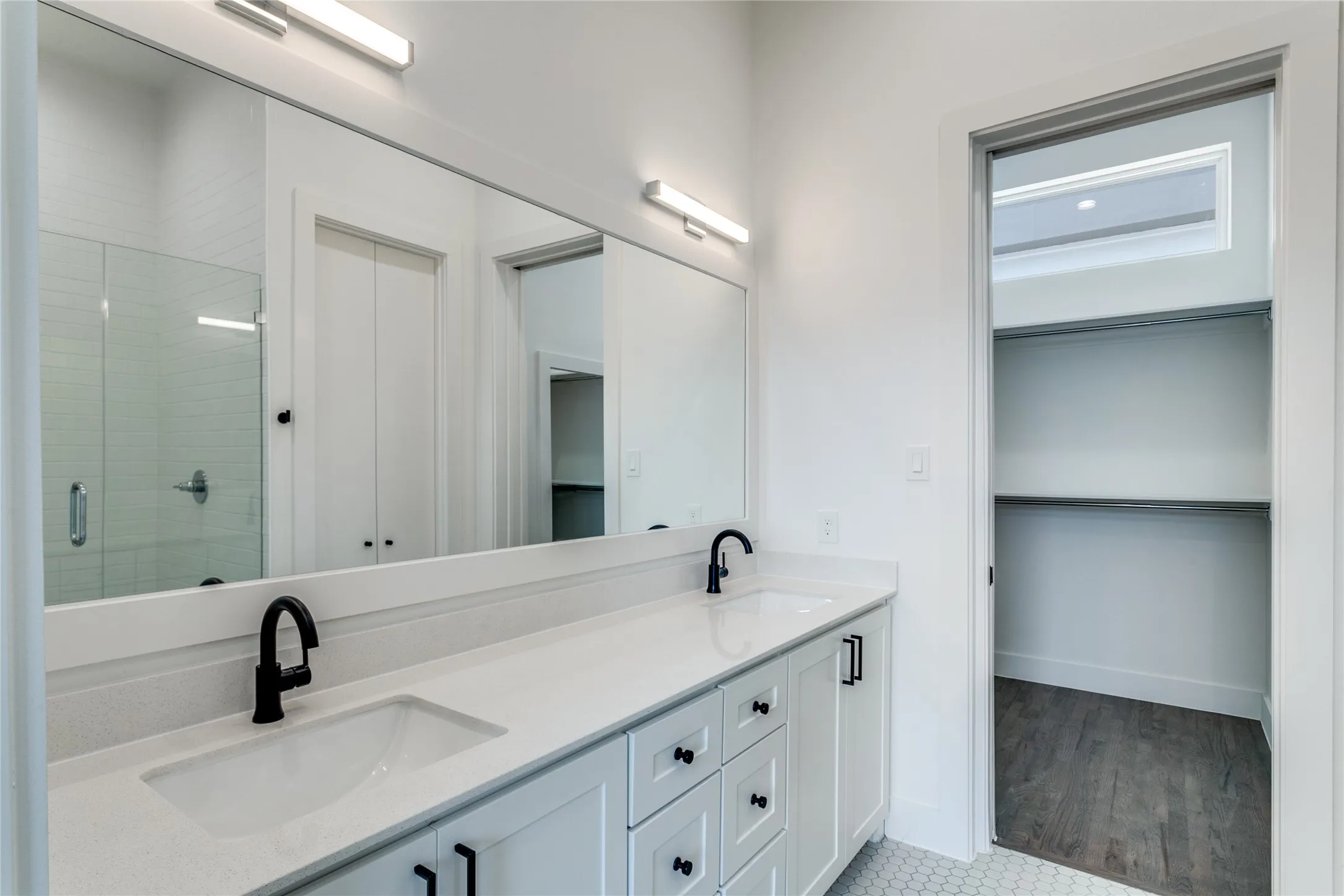 Townhouse For Rent in Dallas County , 4718 Bryan Street 504, Dallas, Texas 75204, 2 Bedroom, 3 Bathroom, 2 Garage spaces, 1,469 Sqft, built in 2024, mls#21353555, Real Estate Agent in Dallas, Homes For Rent in Dallas county, Homes For Rent in Dallas, Realtor in Dallas Texas, Real Estate Brokerage Independent Realty Texas, Luminita Cordes Realtor
