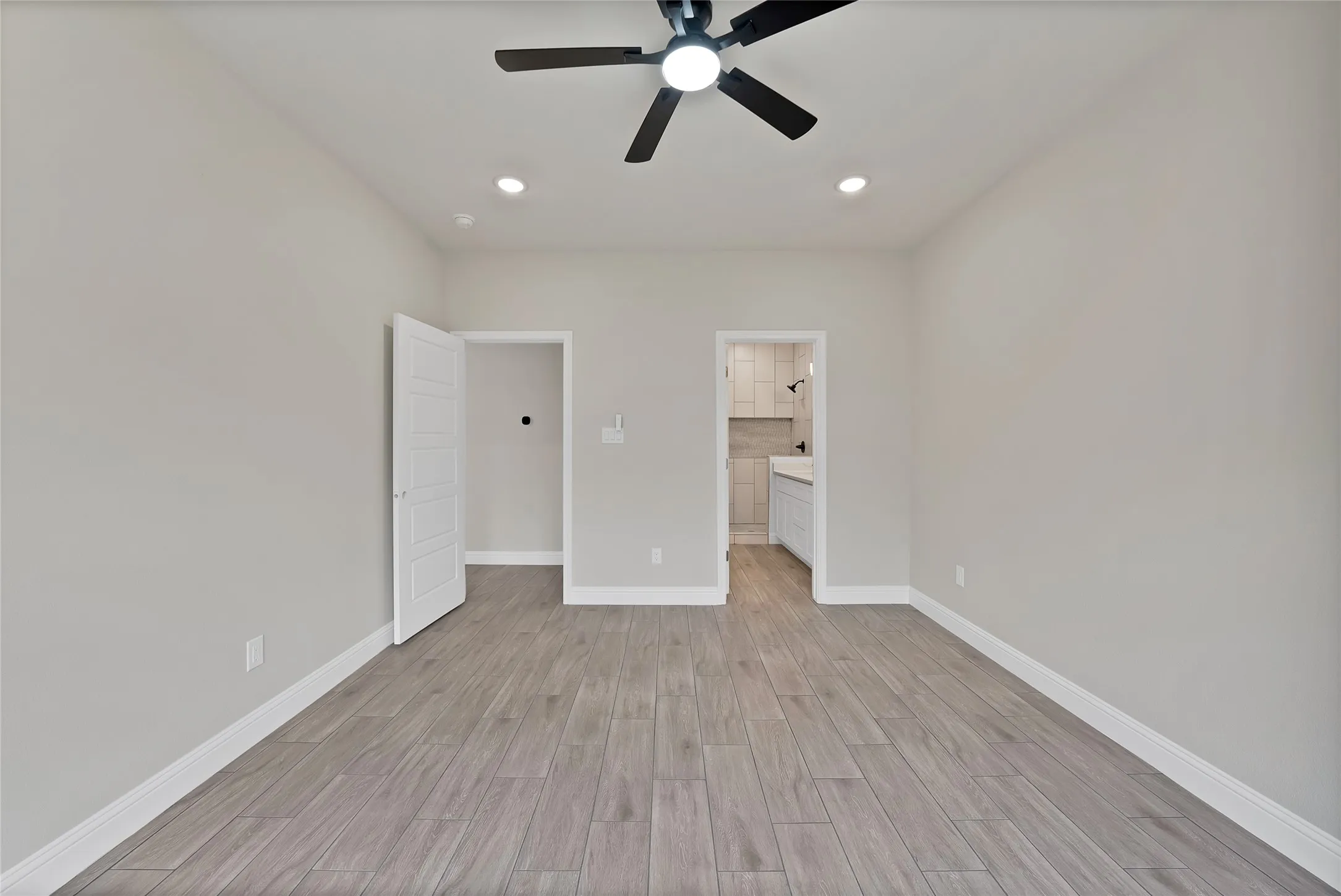 Single Family Residence For Sale in Hood County , 5700 Barkridge Drive, Granbury, Texas 76048, 3 Bedroom, 2 Bathroom, 2 Garage spaces, 1,490 Sqft, built in 2026, mls#21352965, Real Estate Agent in Granbury, Homes For Sale in Hood county, Homes For Sale in Granbury, Realtor in Granbury Texas, Real Estate Brokerage Independent Realty Texas, Luminita Cordes Realtor