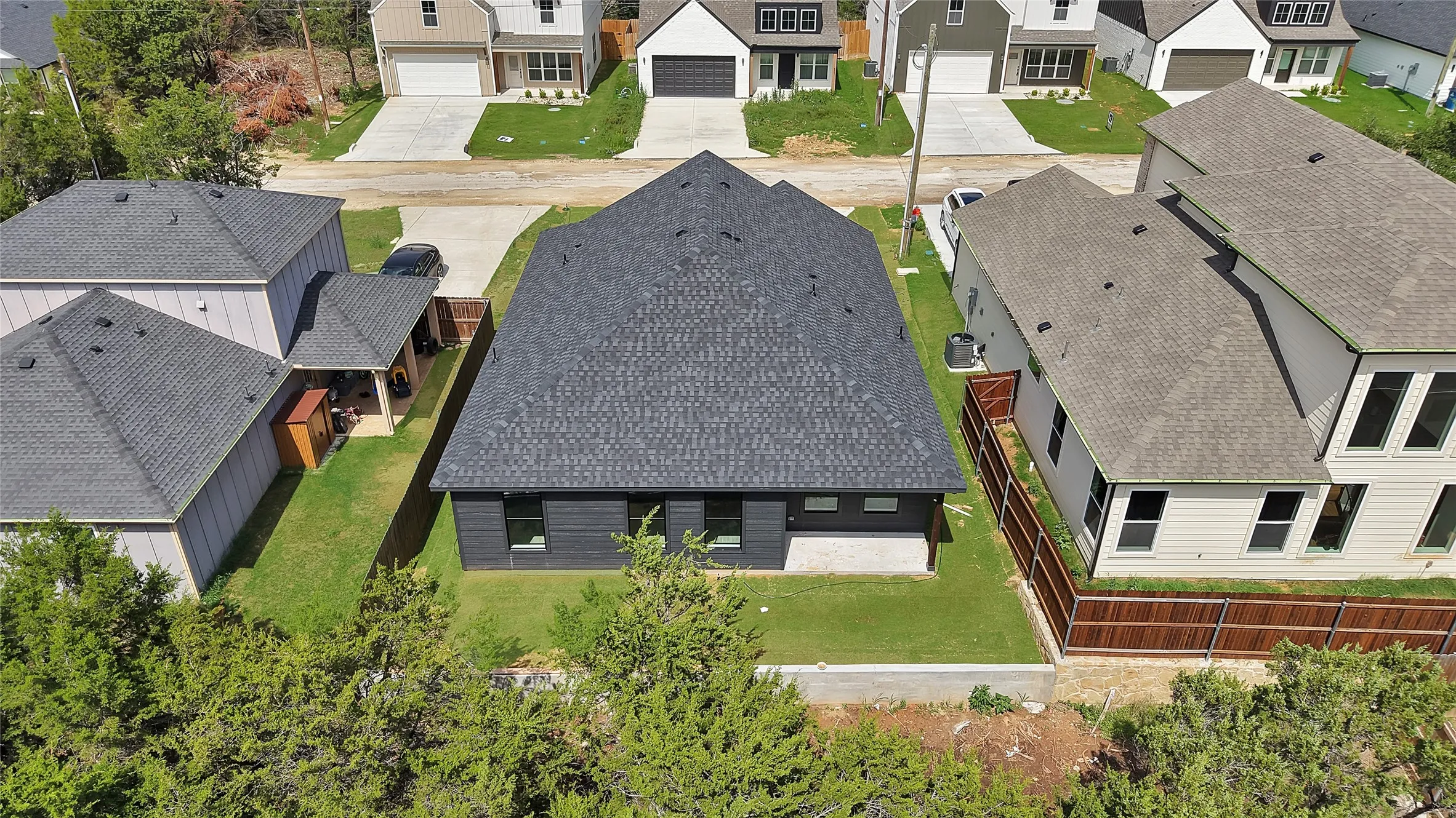 Single Family Residence For Sale in Hood County , 5700 Barkridge Drive, Granbury, Texas 76048, 3 Bedroom, 2 Bathroom, 2 Garage spaces, 1,490 Sqft, built in 2026, mls#21352965, Real Estate Agent in Granbury, Homes For Sale in Hood county, Homes For Sale in Granbury, Realtor in Granbury Texas, Real Estate Brokerage Independent Realty Texas, Luminita Cordes Realtor