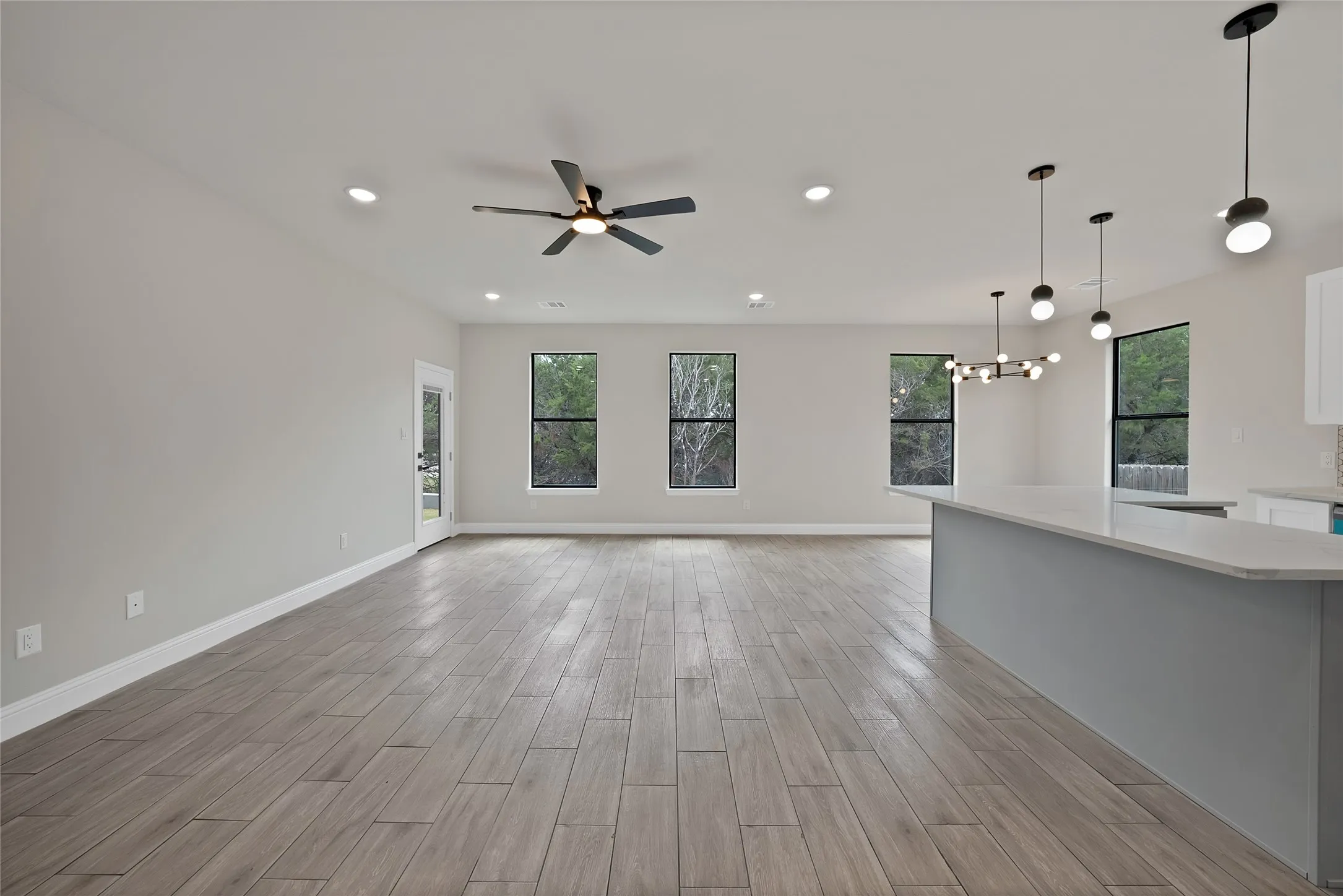 Single Family Residence For Sale in Hood County , 5700 Barkridge Drive, Granbury, Texas 76048, 3 Bedroom, 2 Bathroom, 2 Garage spaces, 1,490 Sqft, built in 2026, mls#21352965, Real Estate Agent in Granbury, Homes For Sale in Hood county, Homes For Sale in Granbury, Realtor in Granbury Texas, Real Estate Brokerage Independent Realty Texas, Luminita Cordes Realtor