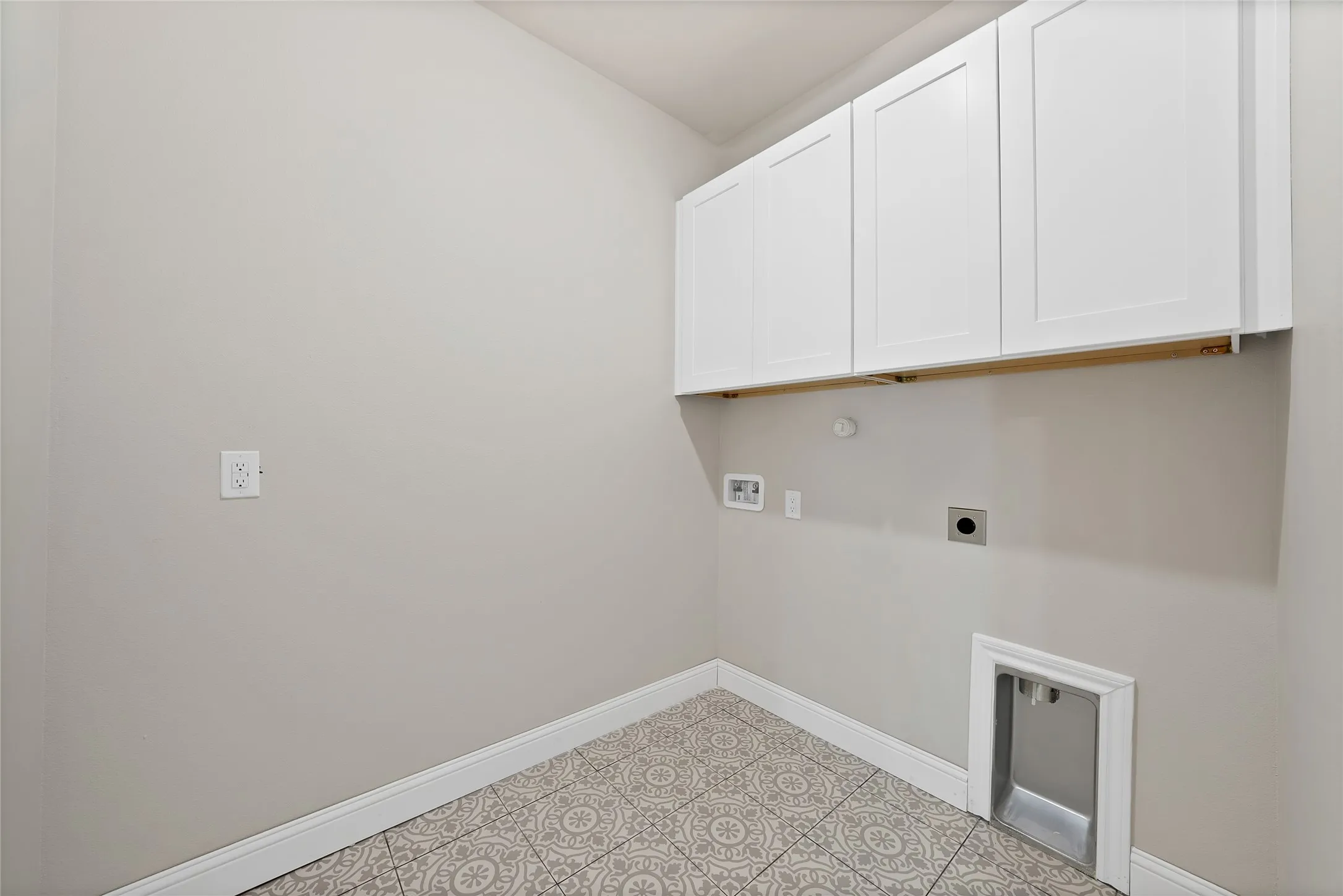 Single Family Residence For Sale in Hood County , 5700 Barkridge Drive, Granbury, Texas 76048, 3 Bedroom, 2 Bathroom, 2 Garage spaces, 1,490 Sqft, built in 2026, mls#21352965, Real Estate Agent in Granbury, Homes For Sale in Hood county, Homes For Sale in Granbury, Realtor in Granbury Texas, Real Estate Brokerage Independent Realty Texas, Luminita Cordes Realtor