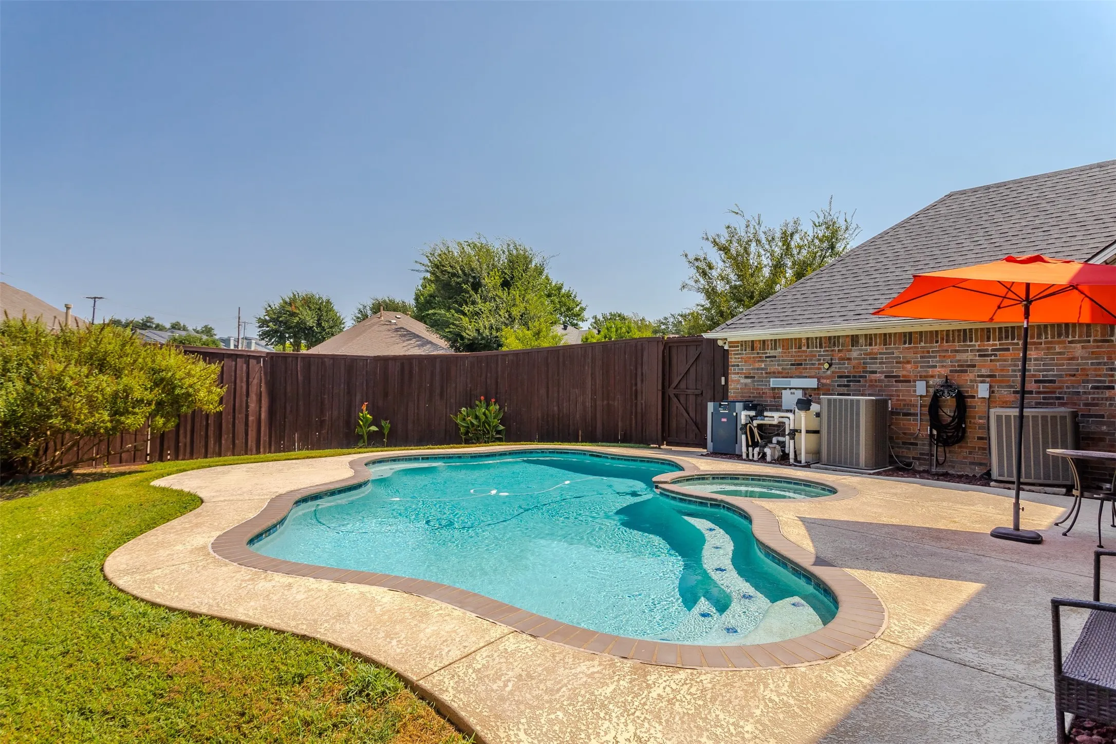 Single Family Residence For Sale in Denton County , 3609 White River Drive, Dallas, Texas 75287, 4 Bedroom, 3 Bathroom, 2 Garage spaces, 2,892 Sqft, built in 1998, mls#21353271, Real Estate Agent in Dallas, Homes For Sale in Denton county, Homes For Sale in Dallas, Realtor in Dallas Texas, Real Estate Brokerage Independent Realty Texas, Luminita Cordes Realtor