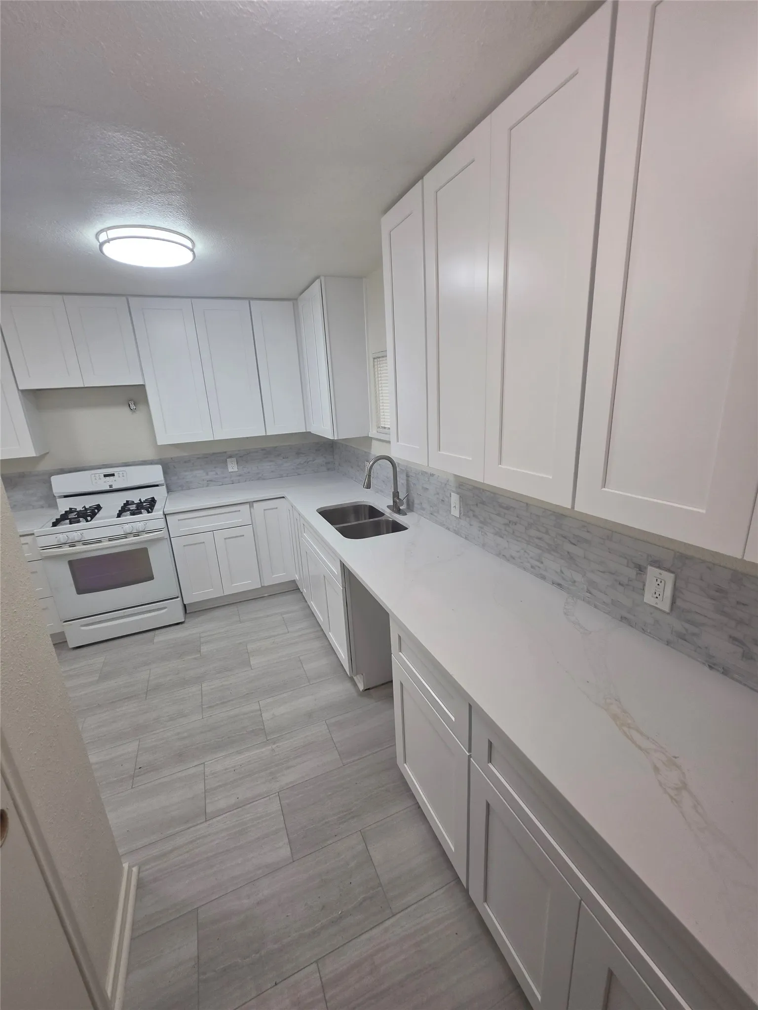Single Family Residence For Rent in Dallas County , 7410 Piedmont Drive, Dallas, Texas 75227, 3 Bedroom, 2 Bathroom, 2 Garage spaces, 1,618 Sqft, built in 1953, mls#21353569, Real Estate Agent in Dallas, Homes For Rent in Dallas county, Homes For Rent in Dallas, Realtor in Dallas Texas, Real Estate Brokerage Independent Realty Texas, Luminita Cordes Realtor