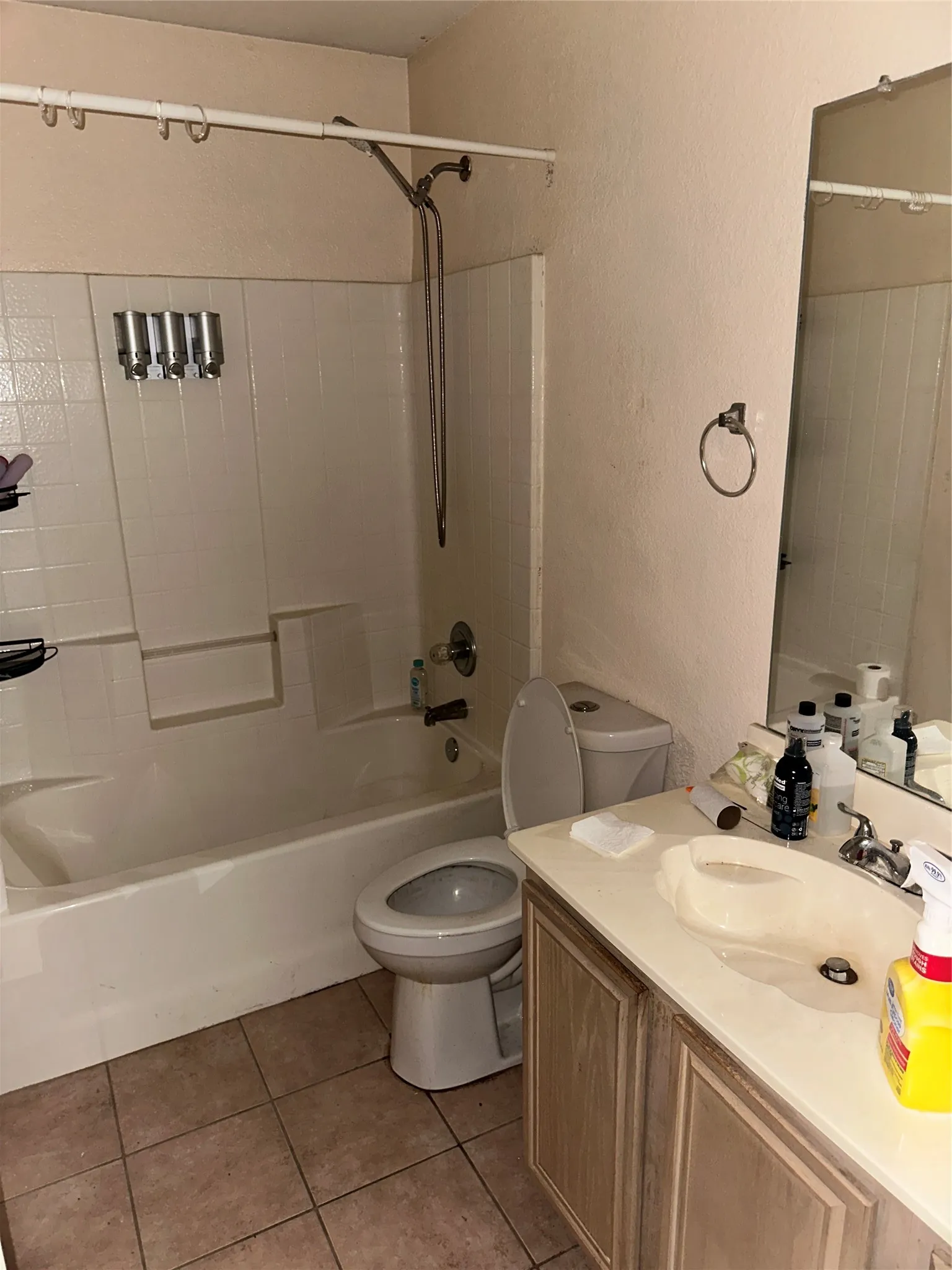 Single Family Residence For Sale in Dallas County , 1811 Stewart Street, Cedar Hill, Texas 75104, 3 Bedrooms, 2 Bathrooms, 2 Garage spaces, 1,675 Sqft, built in 1998, Price $335,000, mls#21353080, Real Estate Agent in Cedar Hill, Homes For Sale in Dallas county, Homes For Sale in Cedar Hill, Realtor in Cedar Hill Texas, Real Estate Brokerage Independent Realty Texas, Luminita Cordes Realtor