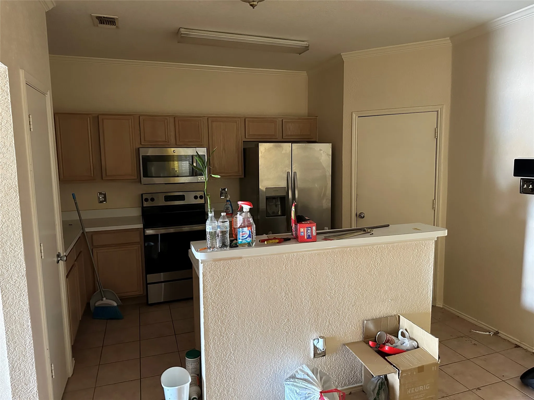 Single Family Residence For Sale in Dallas County , 1811 Stewart Street, Cedar Hill, Texas 75104, 3 Bedrooms, 2 Bathrooms, 2 Garage spaces, 1,675 Sqft, built in 1998, Price $335,000, mls#21353080, Real Estate Agent in Cedar Hill, Homes For Sale in Dallas county, Homes For Sale in Cedar Hill, Realtor in Cedar Hill Texas, Real Estate Brokerage Independent Realty Texas, Luminita Cordes Realtor