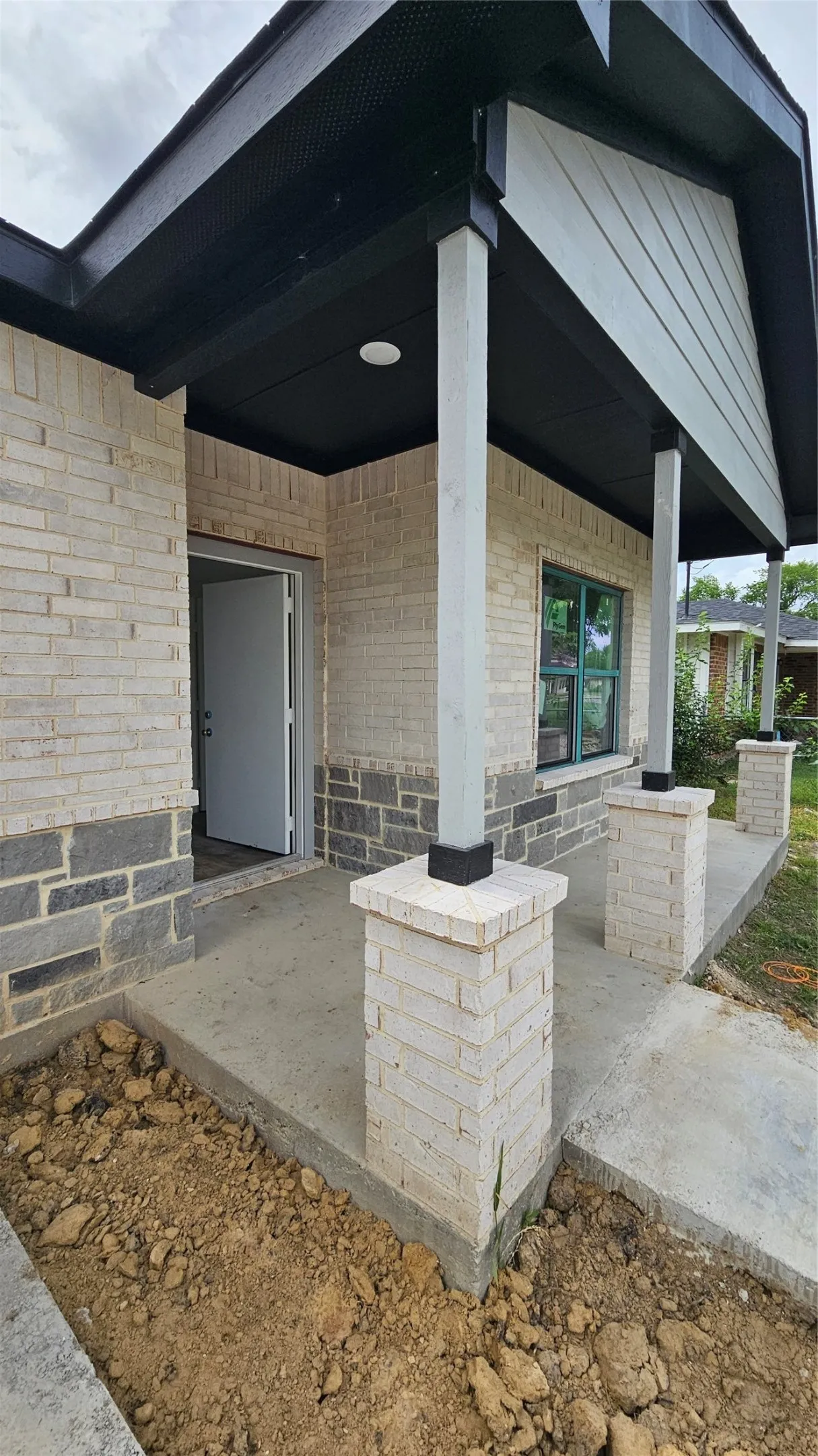 Single Family Residence For Rent in Kaufman County , 804 S Catherine Street, Terrell, Texas 75160, 4 Bedroom, 3 Bathroom, 2 Garage spaces, 2,100 Sqft, built in 2026, mls#21353581, Real Estate Agent in Terrell, Homes For Rent in Kaufman county, Homes For Rent in Terrell, Realtor in Terrell Texas, Real Estate Brokerage Independent Realty Texas, Luminita Cordes Realtor