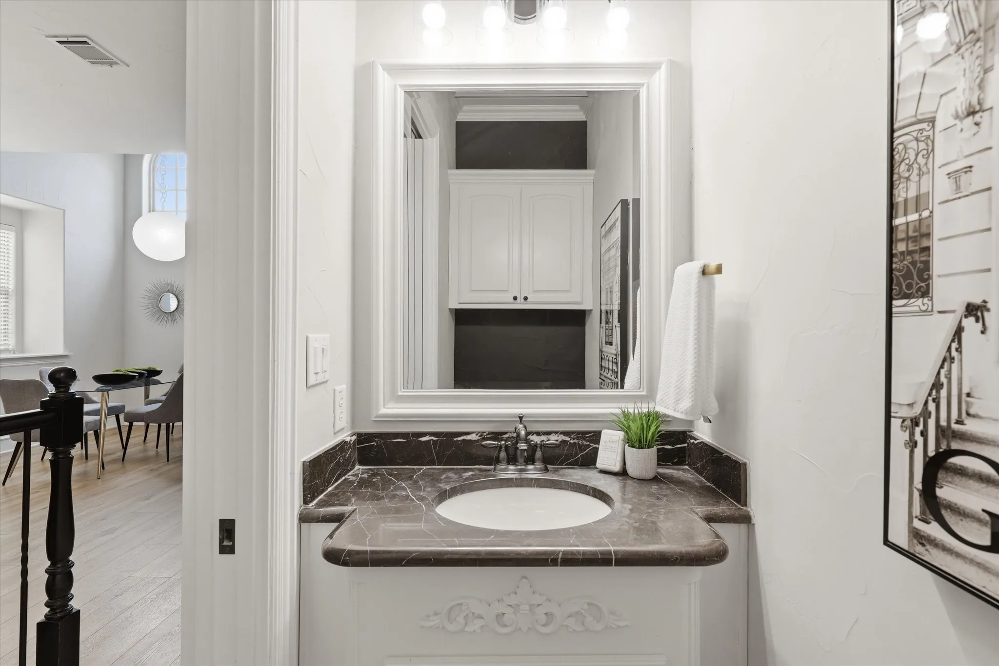 Townhouse For Sale in Dallas County , 748 Rockingham Drive, Irving, Texas 75063, 3 Bedroom, 3 Bathroom, 2 Garage spaces, 2,632 Sqft, built in 2006, mls#21353353, Real Estate Agent in Irving, Homes For Sale in Dallas county, Homes For Sale in Irving, Realtor in Irving Texas, Real Estate Brokerage Independent Realty Texas, Luminita Cordes Realtor