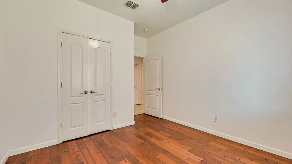 Single Family Residence For Sale in Tarrant County , 2311 Forest Park Circle, Mansfield, Texas 76063, 4 Bedroom, 2 Bathroom, 2 Garage spaces, 2,143 Sqft, built in 2001, mls#21353293, Real Estate Agent in Mansfield, Homes For Sale in Tarrant county, Homes For Sale in Mansfield, Realtor in Mansfield Texas, Real Estate Brokerage Independent Realty Texas, Luminita Cordes Realtor