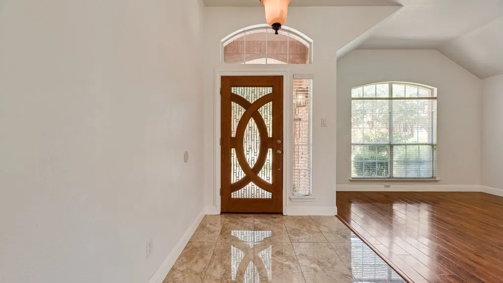 Single Family Residence For Sale in Tarrant County , 2311 Forest Park Circle, Mansfield, Texas 76063, 4 Bedroom, 2 Bathroom, 2 Garage spaces, 2,143 Sqft, built in 2001, mls#21353293, Real Estate Agent in Mansfield, Homes For Sale in Tarrant county, Homes For Sale in Mansfield, Realtor in Mansfield Texas, Real Estate Brokerage Independent Realty Texas, Luminita Cordes Realtor