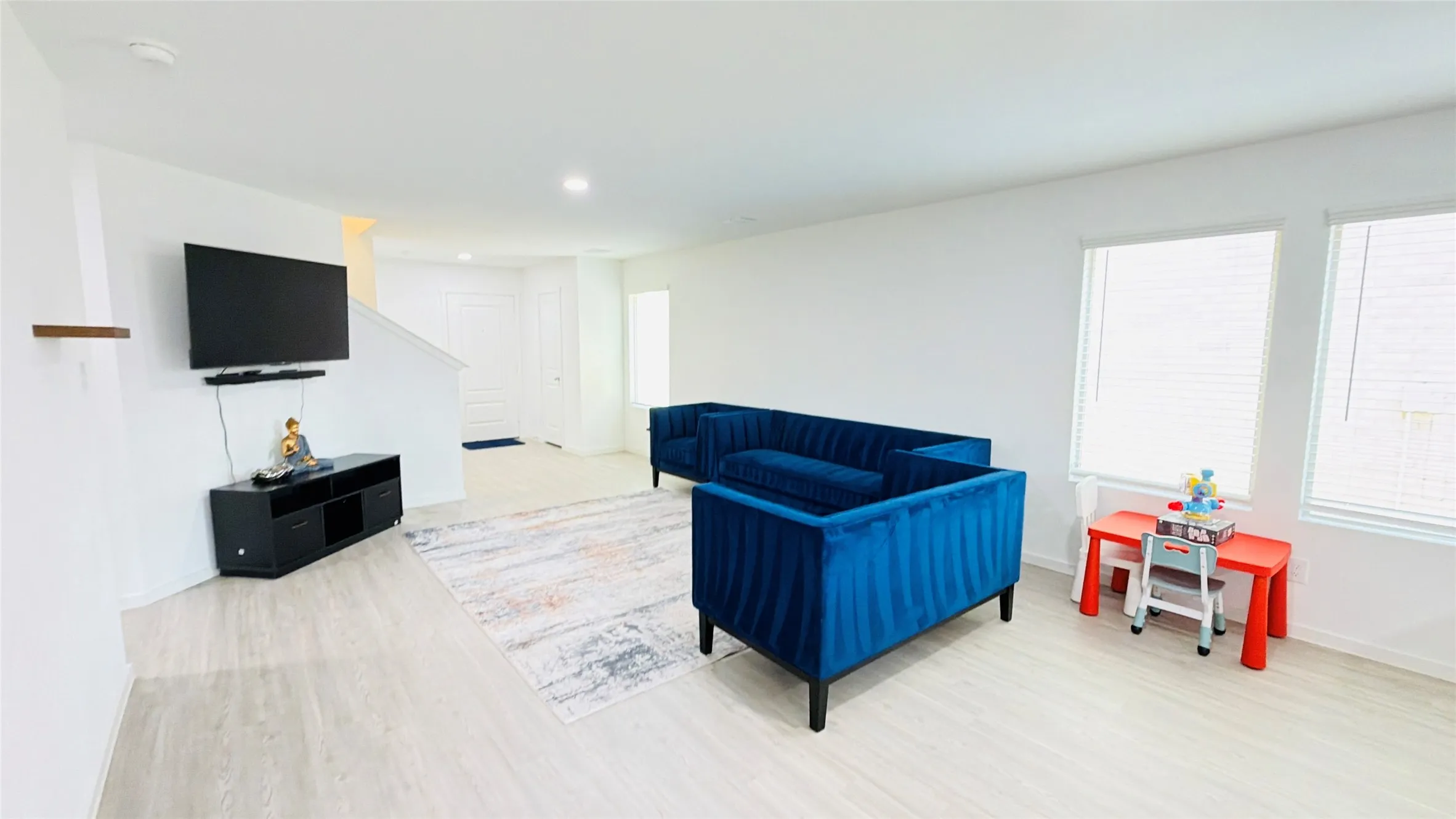 Single Family Residence For Rent in Denton County , 217 Adelina Drive, Little Elm, Texas 75068, 4 Bedroom, 3 Bathroom, 2 Garage spaces, 1,886 Sqft, built in 2024, mls#21353560, Real Estate Agent in Little Elm, Homes For Rent in Denton county, Homes For Rent in Little Elm, Realtor in Little Elm Texas, Real Estate Brokerage Independent Realty Texas, Luminita Cordes Realtor