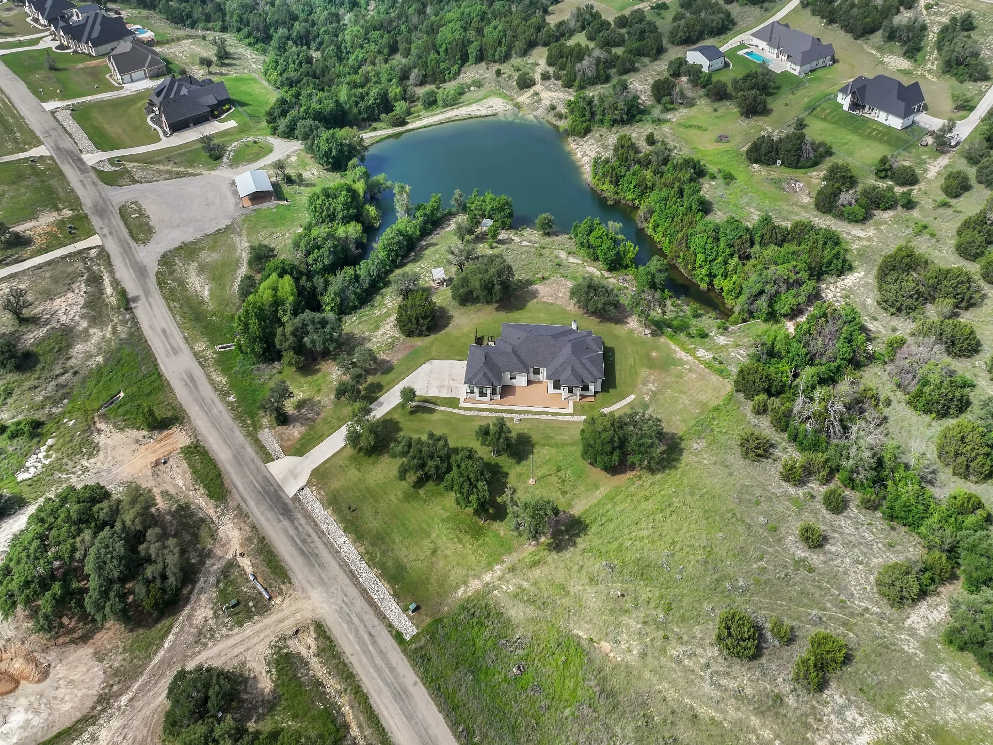 Single Family Residence For Sale in Parker County , 1050 Kingsley Court, Weatherford, Texas 76087, 4 Bedroom, 3 Bathroom, 3 Garage spaces, 3,060 Sqft, built in 2022, mls#21352992, Real Estate Agent in Weatherford, Homes For Sale in Parker county, Homes For Sale in Weatherford, Realtor in Weatherford Texas, Real Estate Brokerage Independent Realty Texas, Luminita Cordes Realtor