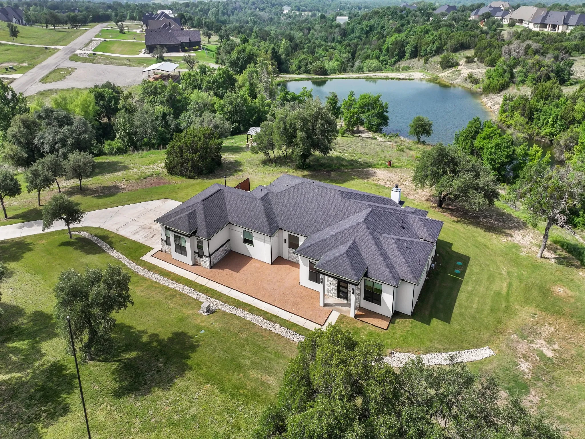 Single Family Residence For Sale in Parker County , 1050 Kingsley Court, Weatherford, Texas 76087, 4 Bedroom, 3 Bathroom, 3 Garage spaces, 3,060 Sqft, built in 2022, mls#21352992, Real Estate Agent in Weatherford, Homes For Sale in Parker county, Homes For Sale in Weatherford, Realtor in Weatherford Texas, Real Estate Brokerage Independent Realty Texas, Luminita Cordes Realtor
