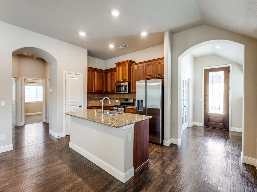 Single Family Residence For Rent in Collin County , 1722 Sherwood Drive, Anna, Texas 75409, 3 Bedroom, 2 Bathroom, 3 Garage spaces, 1,850 Sqft, built in 2018, mls#21353179, Real Estate Agent in Anna, Homes For Rent in Collin county, Homes For Rent in Anna, Realtor in Anna Texas, Real Estate Brokerage Independent Realty Texas, Luminita Cordes Realtor