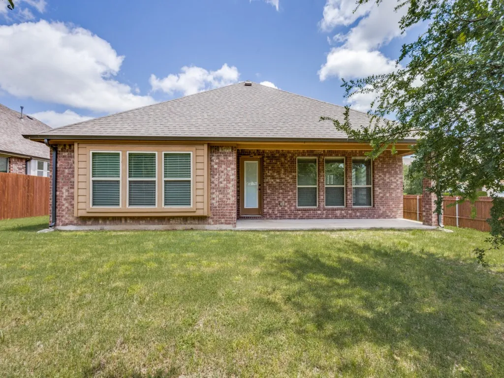 Single Family Residence For Rent in Collin County , 1722 Sherwood Drive, Anna, Texas 75409, 3 Bedroom, 2 Bathroom, 3 Garage spaces, 1,850 Sqft, built in 2018, mls#21353179, Real Estate Agent in Anna, Homes For Rent in Collin county, Homes For Rent in Anna, Realtor in Anna Texas, Real Estate Brokerage Independent Realty Texas, Luminita Cordes Realtor