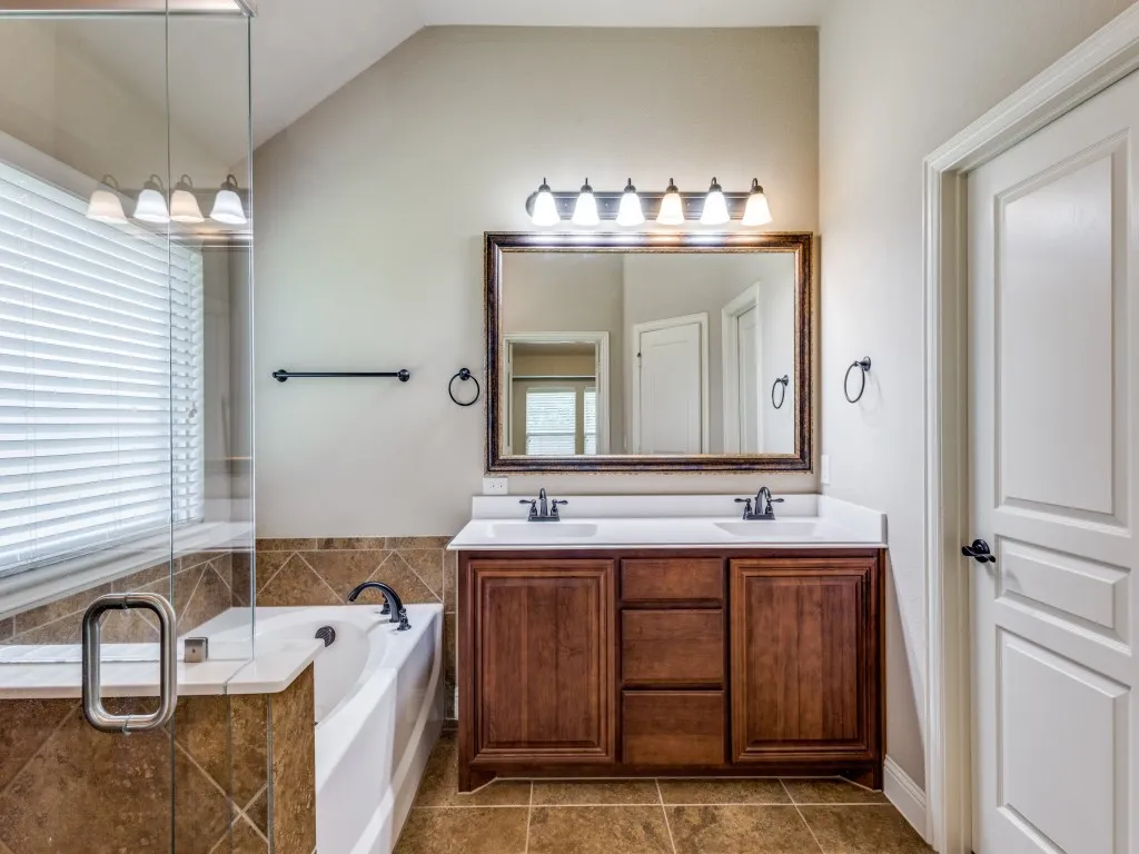 Single Family Residence For Rent in Collin County , 1722 Sherwood Drive, Anna, Texas 75409, 3 Bedroom, 2 Bathroom, 3 Garage spaces, 1,850 Sqft, built in 2018, mls#21353179, Real Estate Agent in Anna, Homes For Rent in Collin county, Homes For Rent in Anna, Realtor in Anna Texas, Real Estate Brokerage Independent Realty Texas, Luminita Cordes Realtor