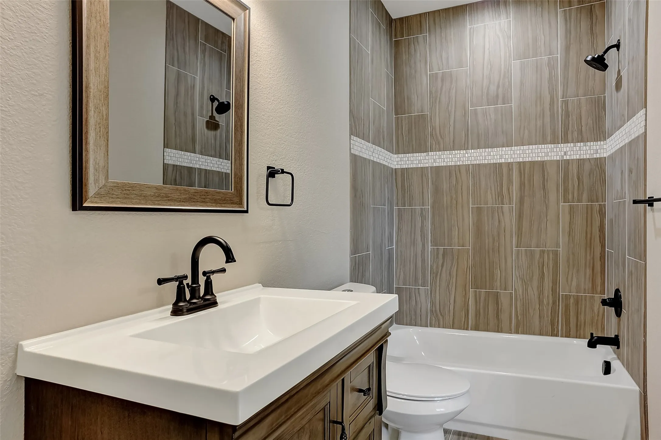 Duplex For Sale in Grayson County , 1304 Country Road, Whitesboro, Texas 76273, 6 Bedroom, 6 Bathroom, Garage spaces, 0 Sqft, built in 2020, mls#21351692, Real Estate Agent in Whitesboro, Homes For Sale in Grayson county, Homes For Sale in Whitesboro, Realtor in Whitesboro Texas, Real Estate Brokerage Independent Realty Texas, Luminita Cordes Realtor