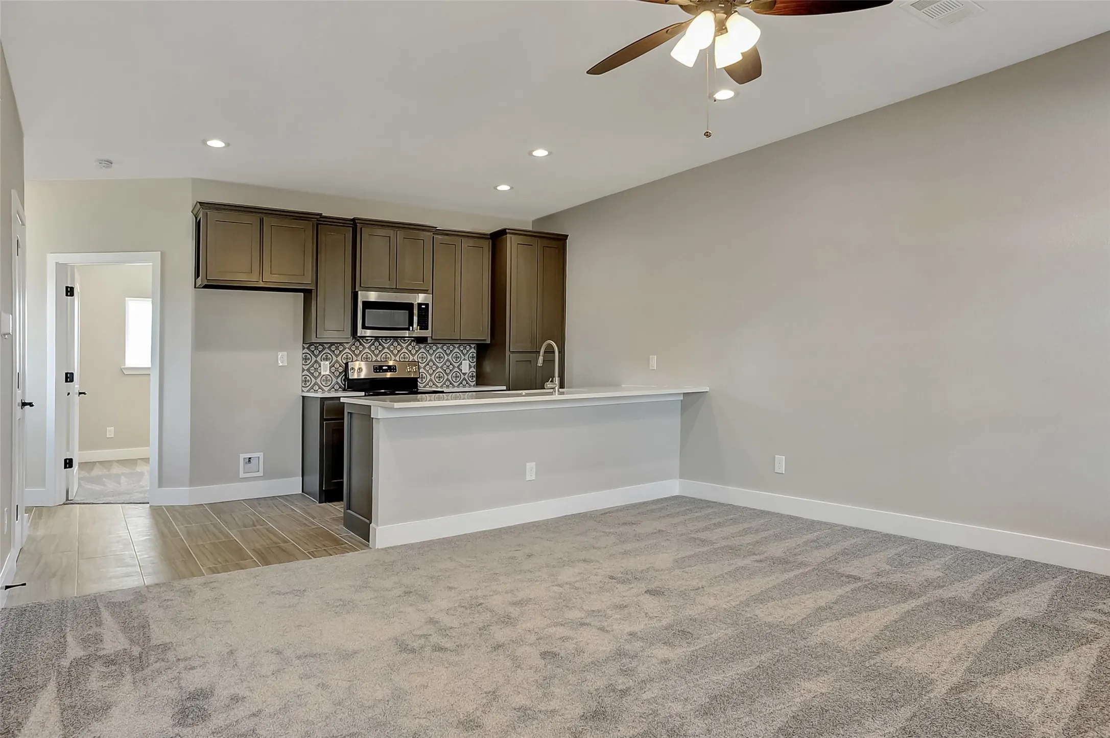 Duplex For Sale in Grayson County , 1304 Country Road, Whitesboro, Texas 76273, 6 Bedroom, 6 Bathroom, Garage spaces, 0 Sqft, built in 2020, mls#21351692, Real Estate Agent in Whitesboro, Homes For Sale in Grayson county, Homes For Sale in Whitesboro, Realtor in Whitesboro Texas, Real Estate Brokerage Independent Realty Texas, Luminita Cordes Realtor