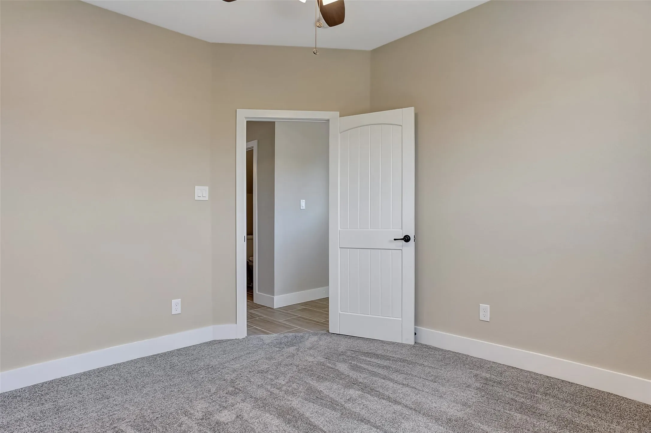 Duplex For Sale in Grayson County , 1304 Country Road, Whitesboro, Texas 76273, 6 Bedroom, 6 Bathroom, Garage spaces, 0 Sqft, built in 2020, mls#21351692, Real Estate Agent in Whitesboro, Homes For Sale in Grayson county, Homes For Sale in Whitesboro, Realtor in Whitesboro Texas, Real Estate Brokerage Independent Realty Texas, Luminita Cordes Realtor