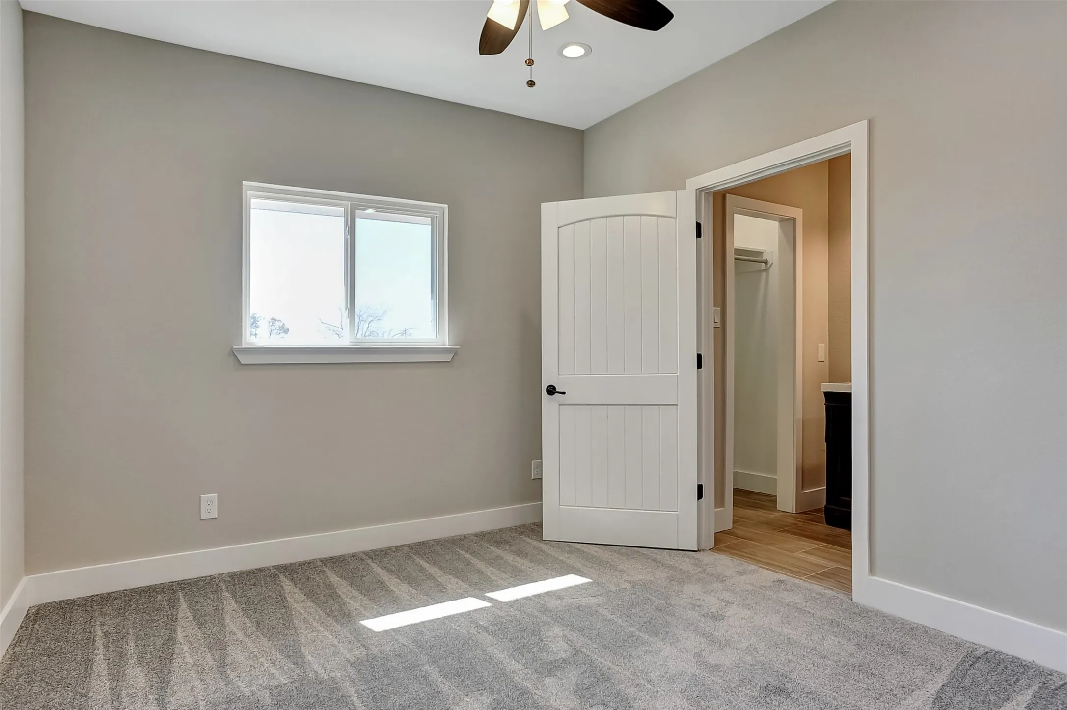 Duplex For Sale in Grayson County , 1304 Country Road, Whitesboro, Texas 76273, 6 Bedroom, 6 Bathroom, Garage spaces, 0 Sqft, built in 2020, mls#21351692, Real Estate Agent in Whitesboro, Homes For Sale in Grayson county, Homes For Sale in Whitesboro, Realtor in Whitesboro Texas, Real Estate Brokerage Independent Realty Texas, Luminita Cordes Realtor