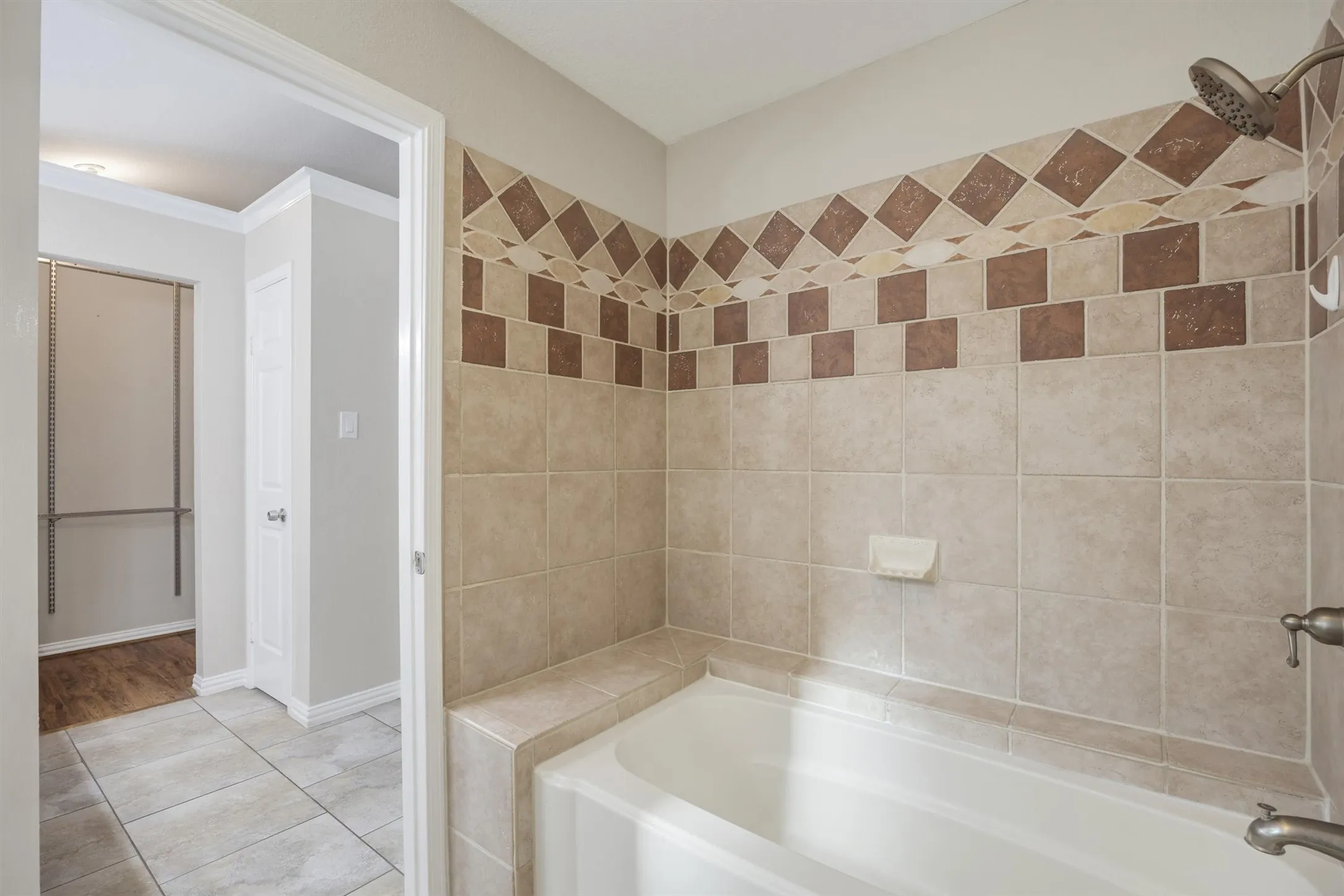 Single Family Residence For Sale in Tarrant County , 630 Berkley Drive, Grapevine, Texas 76051, 3 Bedroom, 2 Bathroom, 2 Garage spaces, 1,652 Sqft, built in 1985, mls#21348622, Real Estate Agent in Grapevine, Homes For Sale in Tarrant county, Homes For Sale in Grapevine, Realtor in Grapevine Texas, Real Estate Brokerage Independent Realty Texas, Luminita Cordes Realtor