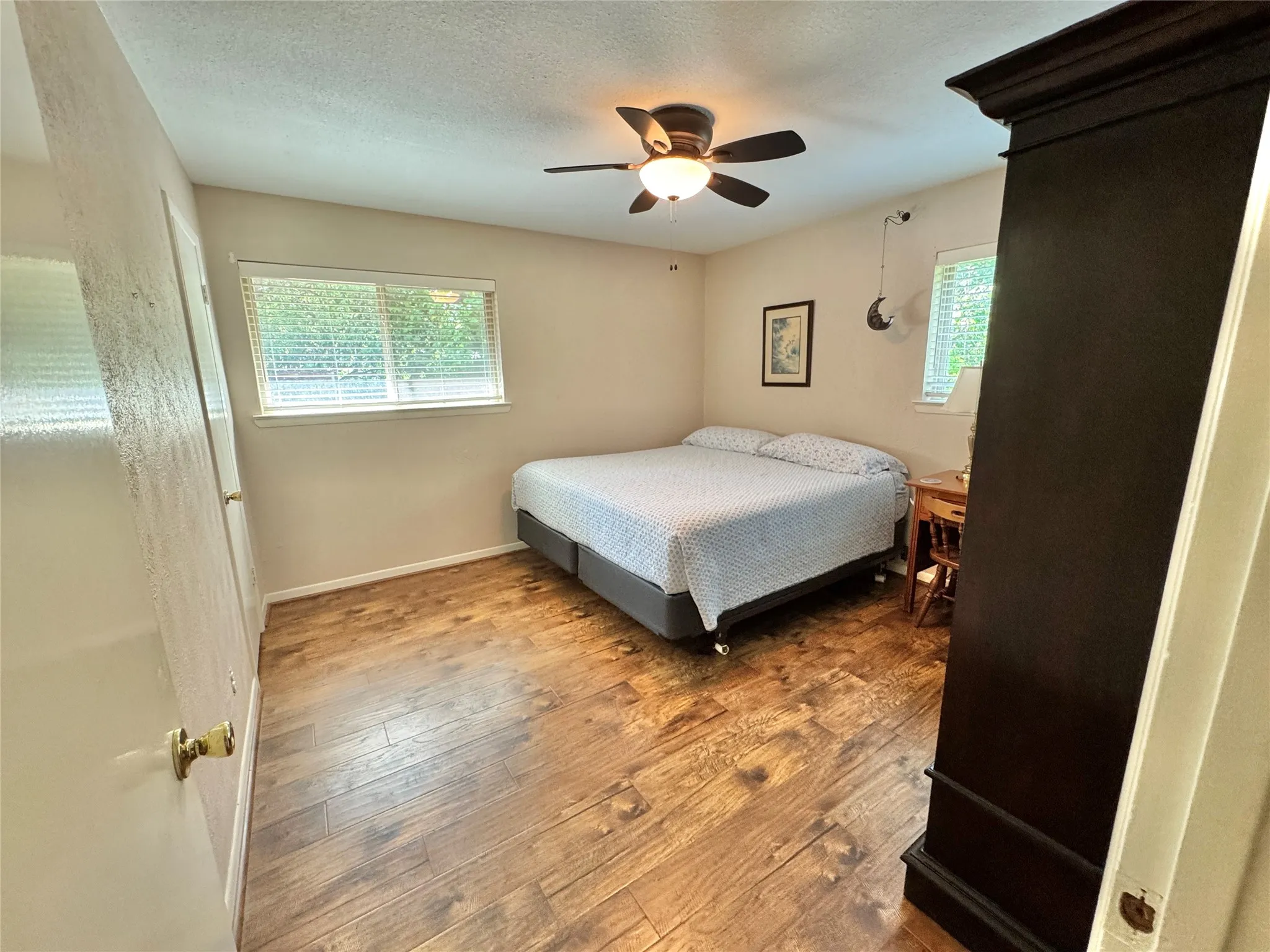Single Family Residence For Sale in Dallas County , 11319 Lanewood Circle, Dallas, Texas 75218, 3 Bedroom, 2 Bathroom, 2 Garage spaces, 1,280 Sqft, built in 1961, mls#21352584, Real Estate Agent in Dallas, Homes For Sale in Dallas county, Homes For Sale in Dallas, Realtor in Dallas Texas, Real Estate Brokerage Independent Realty Texas, Luminita Cordes Realtor