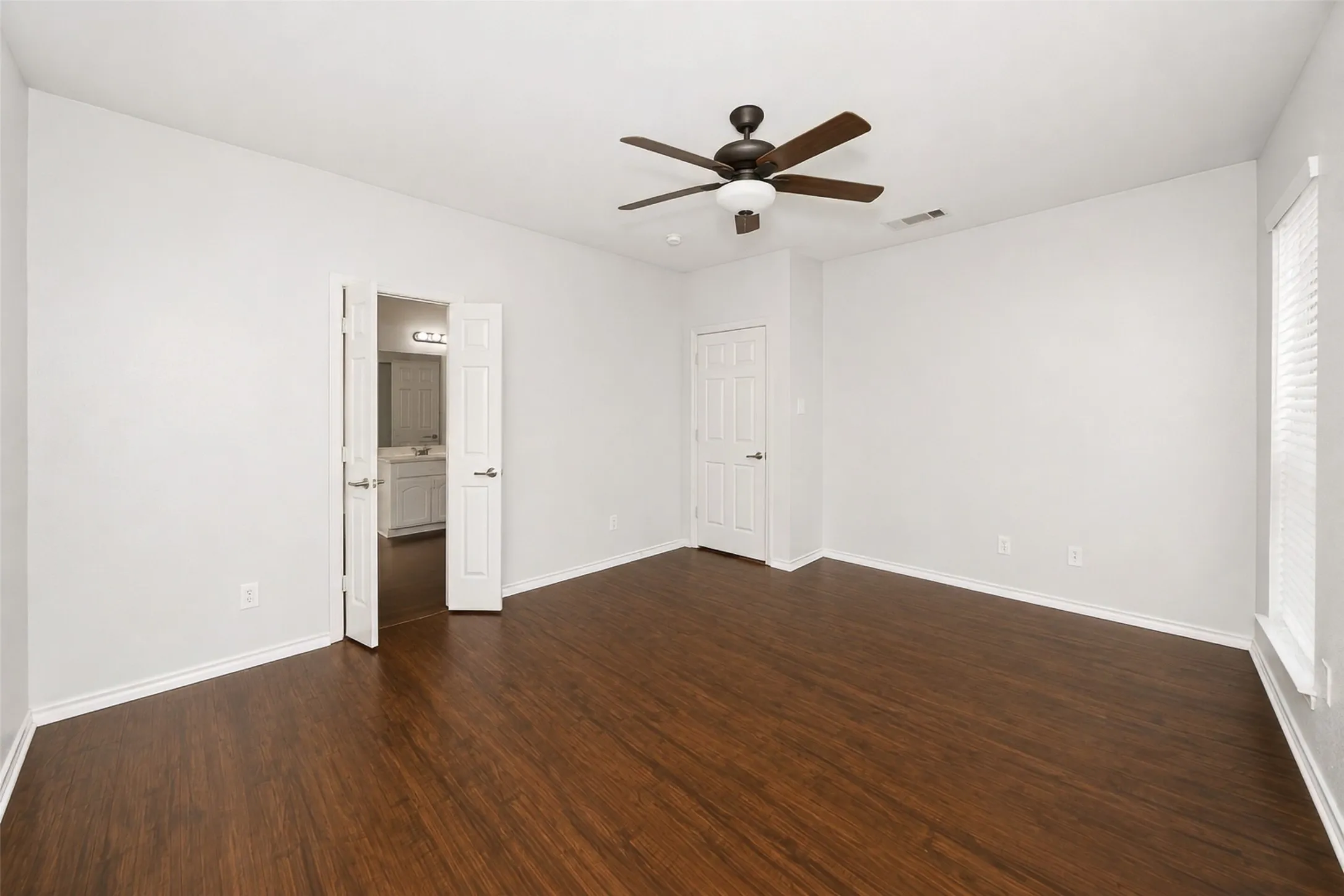 Single Family Residence For Rent in Tarrant County , 4552 Rush River Trail, Fort Worth, Texas 76123, 3 Bedroom, 2 Bathroom, 2 Garage spaces, 1,692 Sqft, built in 2004, mls#21318629, Real Estate Agent in Fort Worth, Homes For Rent in Tarrant county, Homes For Rent in Fort Worth, Realtor in Fort Worth Texas, Real Estate Brokerage Independent Realty Texas, Luminita Cordes Realtor