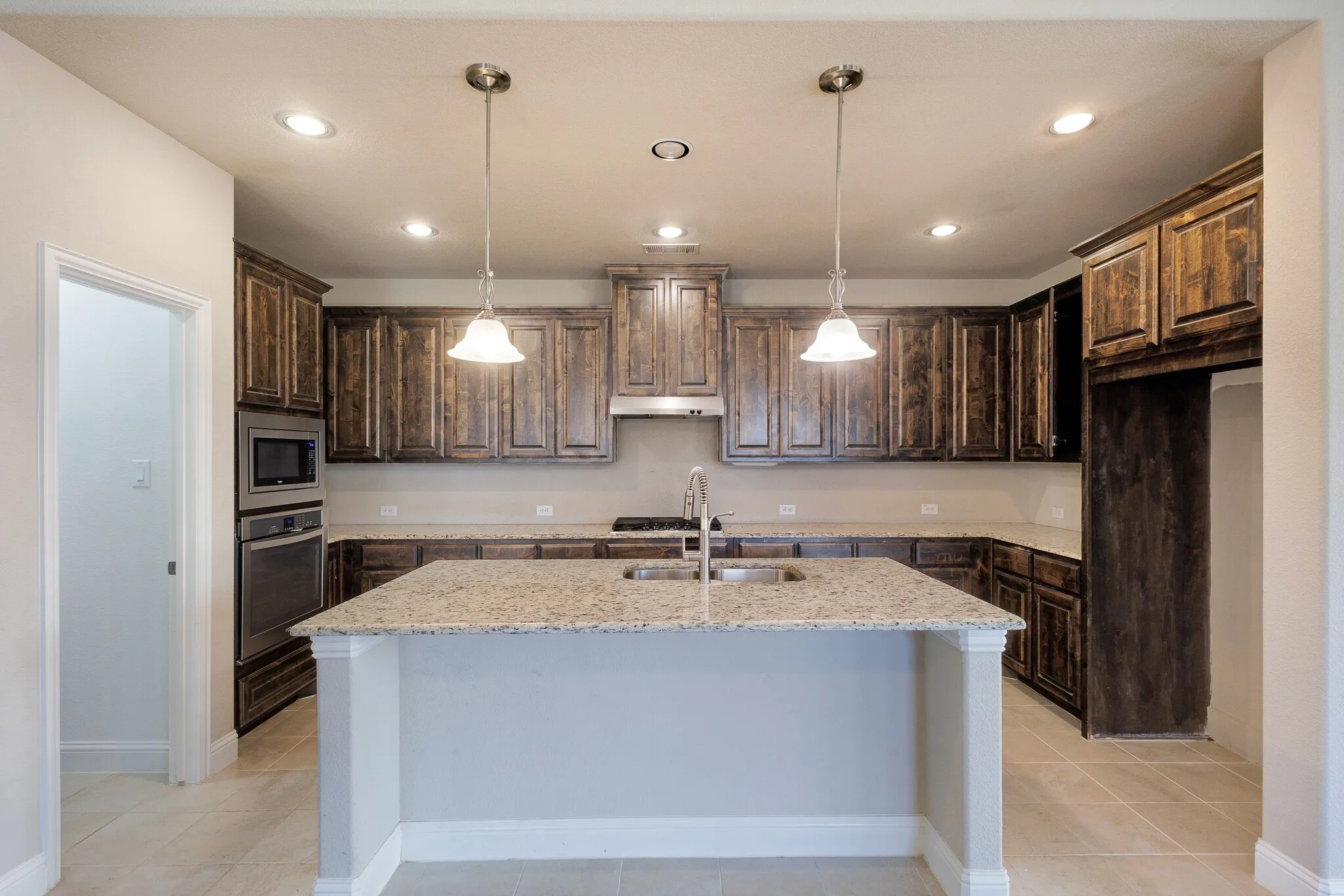 Single Family Residence For Rent in Denton County , 15609 Canyon Ridge, Prosper, Texas 75078, 4 Bedroom, 3 Bathroom, 2 Garage spaces, 2,399 Sqft, built in 2017, mls#21353621, Real Estate Agent in Prosper, Homes For Rent in Denton county, Homes For Rent in Prosper, Realtor in Prosper Texas, Real Estate Brokerage Independent Realty Texas, Luminita Cordes Realtor