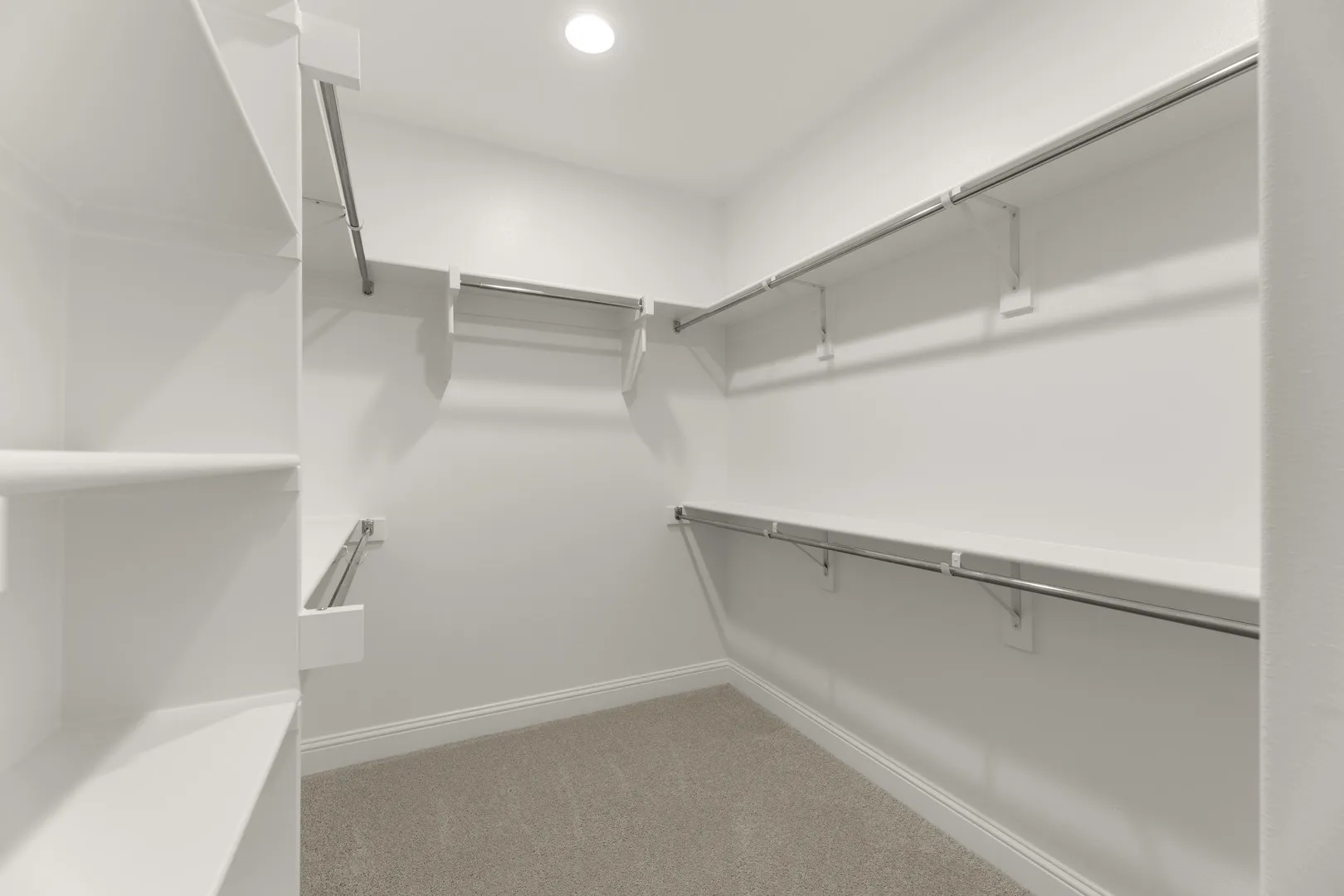 17. 2519 Sturgis - Closet