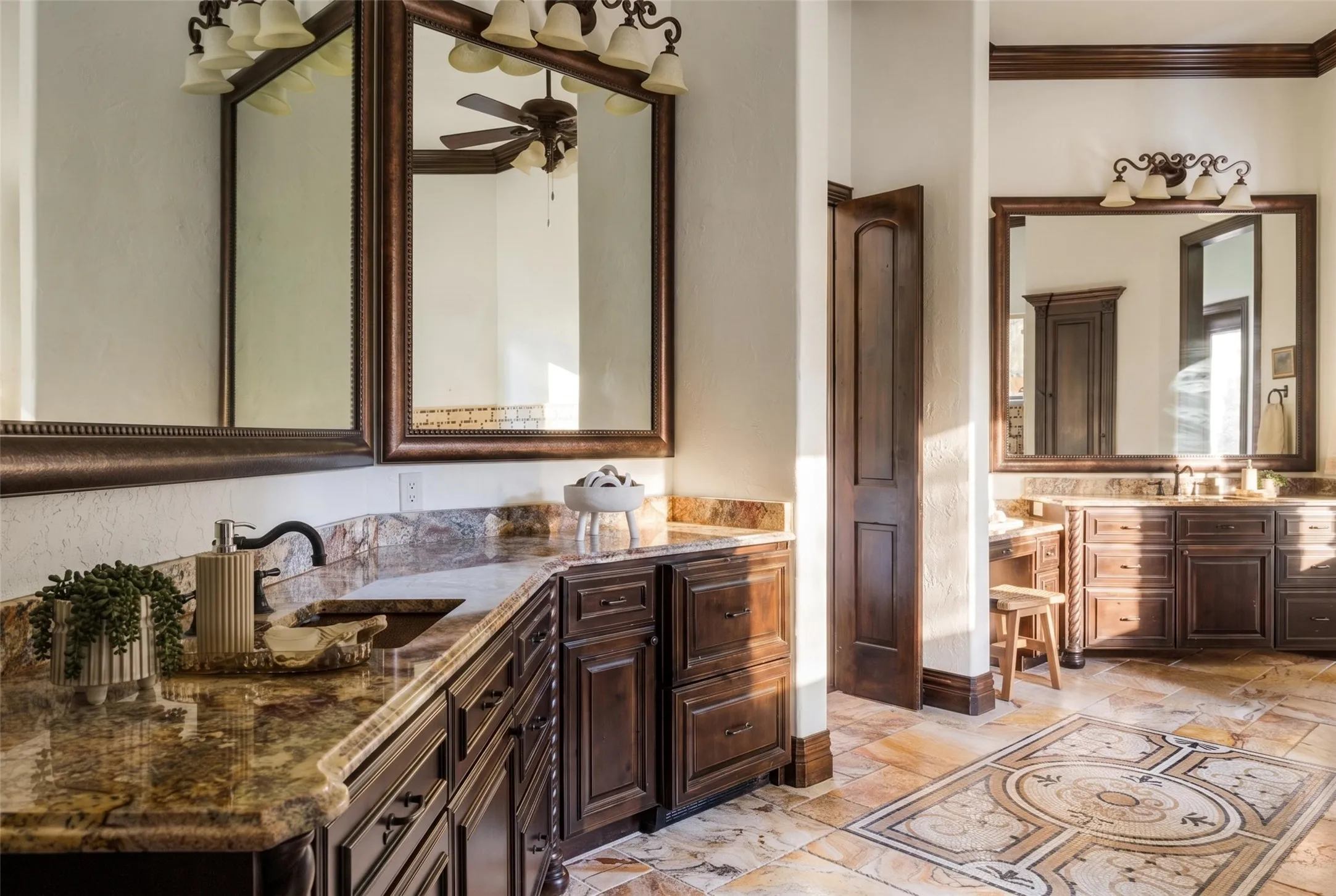 Single Family Residence For Sale in Parker County , 610 River Ranch Road, Aledo, Texas 76008, 4 Bedrooms, 7 Bathrooms, 8 Garage spaces, 6,996 Sqft, built in 2012, Price $4,650,000, mls#21352692, Real Estate Agent in Aledo, Homes For Sale in Parker county, Homes For Sale in Aledo, Realtor in Aledo Texas, Real Estate Brokerage Independent Realty Texas, Luminita Cordes Realtor