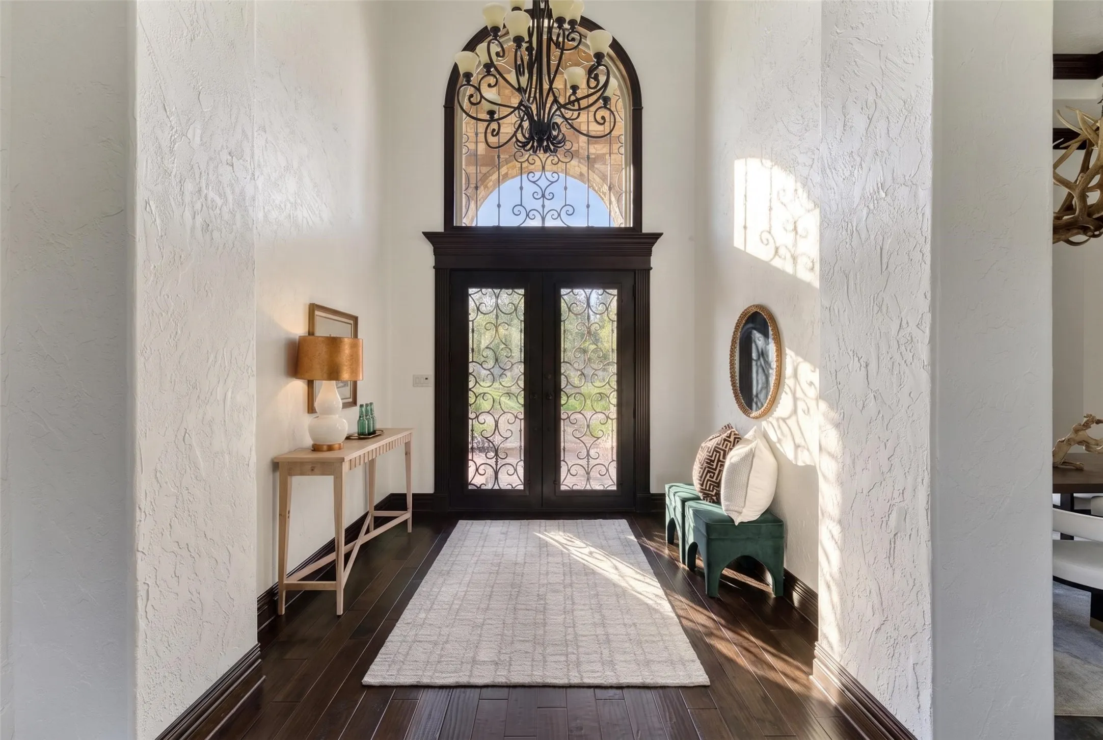 Single Family Residence For Sale in Parker County , 610 River Ranch Road, Aledo, Texas 76008, 4 Bedrooms, 7 Bathrooms, 8 Garage spaces, 6,996 Sqft, built in 2012, Price $4,650,000, mls#21352692, Real Estate Agent in Aledo, Homes For Sale in Parker county, Homes For Sale in Aledo, Realtor in Aledo Texas, Real Estate Brokerage Independent Realty Texas, Luminita Cordes Realtor