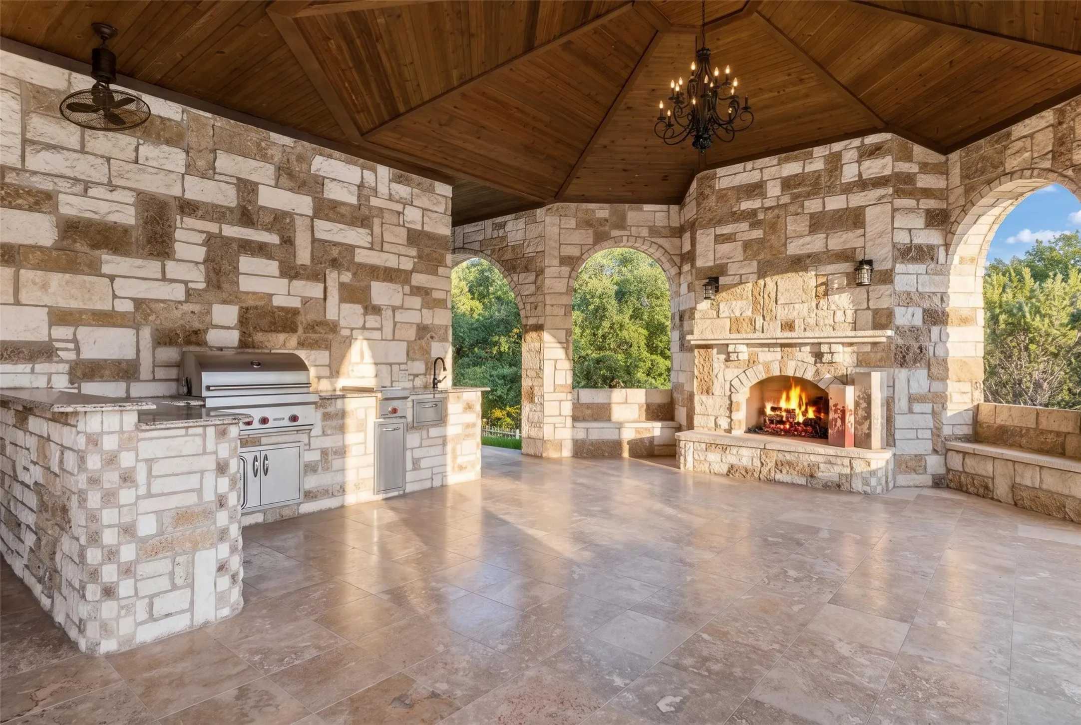 Single Family Residence For Sale in Parker County , 610 River Ranch Road, Aledo, Texas 76008, 4 Bedrooms, 7 Bathrooms, 8 Garage spaces, 6,996 Sqft, built in 2012, Price $4,650,000, mls#21352692, Real Estate Agent in Aledo, Homes For Sale in Parker county, Homes For Sale in Aledo, Realtor in Aledo Texas, Real Estate Brokerage Independent Realty Texas, Luminita Cordes Realtor