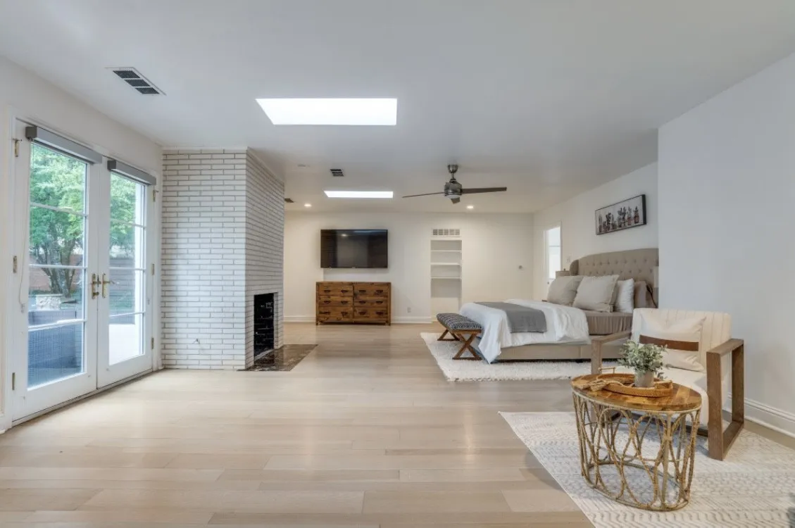 Single Family Residence For Rent in Dallas County , 4804 Alan Dale Lane, Dallas, Texas 75209, 4 Bedroom, 5 Bathroom, 2 Garage spaces, 4,657 Sqft, built in 1938, mls#21353630, Real Estate Agent in Dallas, Homes For Rent in Dallas county, Homes For Rent in Dallas, Realtor in Dallas Texas, Real Estate Brokerage Independent Realty Texas, Luminita Cordes Realtor