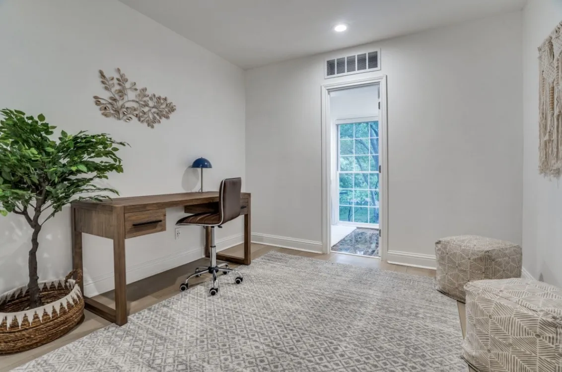 Single Family Residence For Rent in Dallas County , 4804 Alan Dale Lane, Dallas, Texas 75209, 4 Bedroom, 5 Bathroom, 2 Garage spaces, 4,657 Sqft, built in 1938, mls#21353630, Real Estate Agent in Dallas, Homes For Rent in Dallas county, Homes For Rent in Dallas, Realtor in Dallas Texas, Real Estate Brokerage Independent Realty Texas, Luminita Cordes Realtor