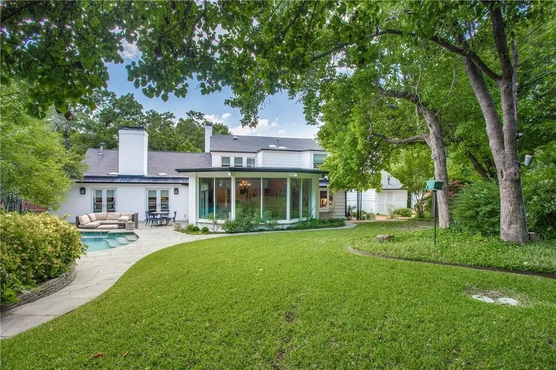 Single Family Residence For Rent in Dallas County , 4804 Alan Dale Lane, Dallas, Texas 75209, 4 Bedroom, 5 Bathroom, 2 Garage spaces, 4,657 Sqft, built in 1938, mls#21353630, Real Estate Agent in Dallas, Homes For Rent in Dallas county, Homes For Rent in Dallas, Realtor in Dallas Texas, Real Estate Brokerage Independent Realty Texas, Luminita Cordes Realtor