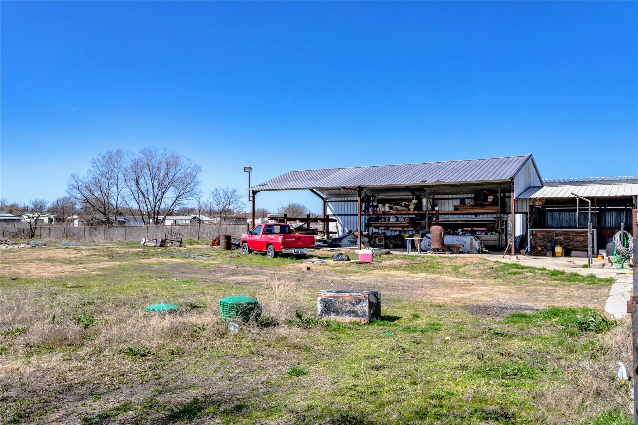 Single Family Residence For Sale in Johnson County , 8900 Holly Road, Alvarado, Texas 76009, 5 Bedroom, 3 Bathroom, 2 Garage spaces, 3,828 Sqft, built in 2018, mls#21353539, Real Estate Agent in Alvarado, Homes For Sale in Johnson county, Homes For Sale in Alvarado, Realtor in Alvarado Texas, Real Estate Brokerage Independent Realty Texas, Luminita Cordes Realtor