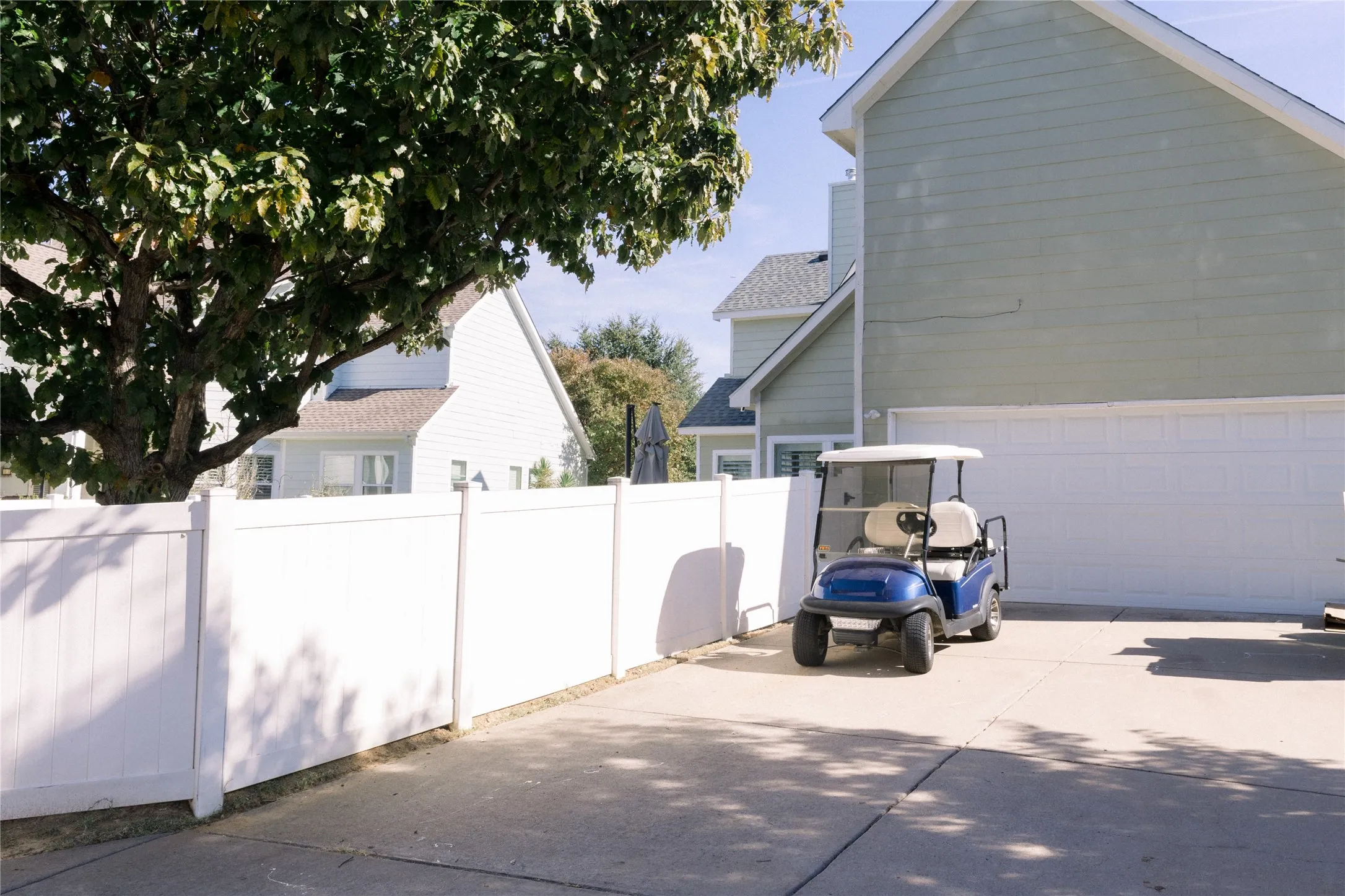 Single Family Residence For Sale in Denton County , 1225 Long Leaf Drive, Savannah, Texas 76227, 4 Bedroom, 4 Bathroom, 2 Garage spaces, 3,174 Sqft, built in 2007, mls#21353637, Real Estate Agent in Savannah, Homes For Sale in Denton county, Homes For Sale in Savannah, Realtor in Savannah Texas, Real Estate Brokerage Independent Realty Texas, Luminita Cordes Realtor