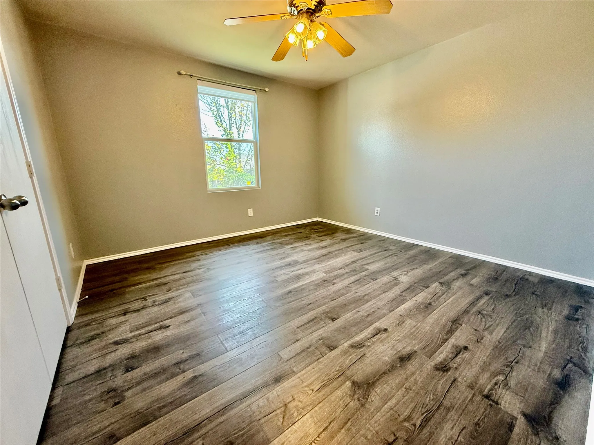 Single Family Residence For Rent in Rockwall County , 1217 Evergreen Street, Royse City, Texas 75189, 3 Bedroom, 2 Bathroom, 2 Garage spaces, 1,702 Sqft, built in 2006, mls#21353639, Real Estate Agent in Royse City, Homes For Rent in Rockwall county, Homes For Rent in Royse City, Realtor in Royse City Texas, Real Estate Brokerage Independent Realty Texas, Luminita Cordes Realtor