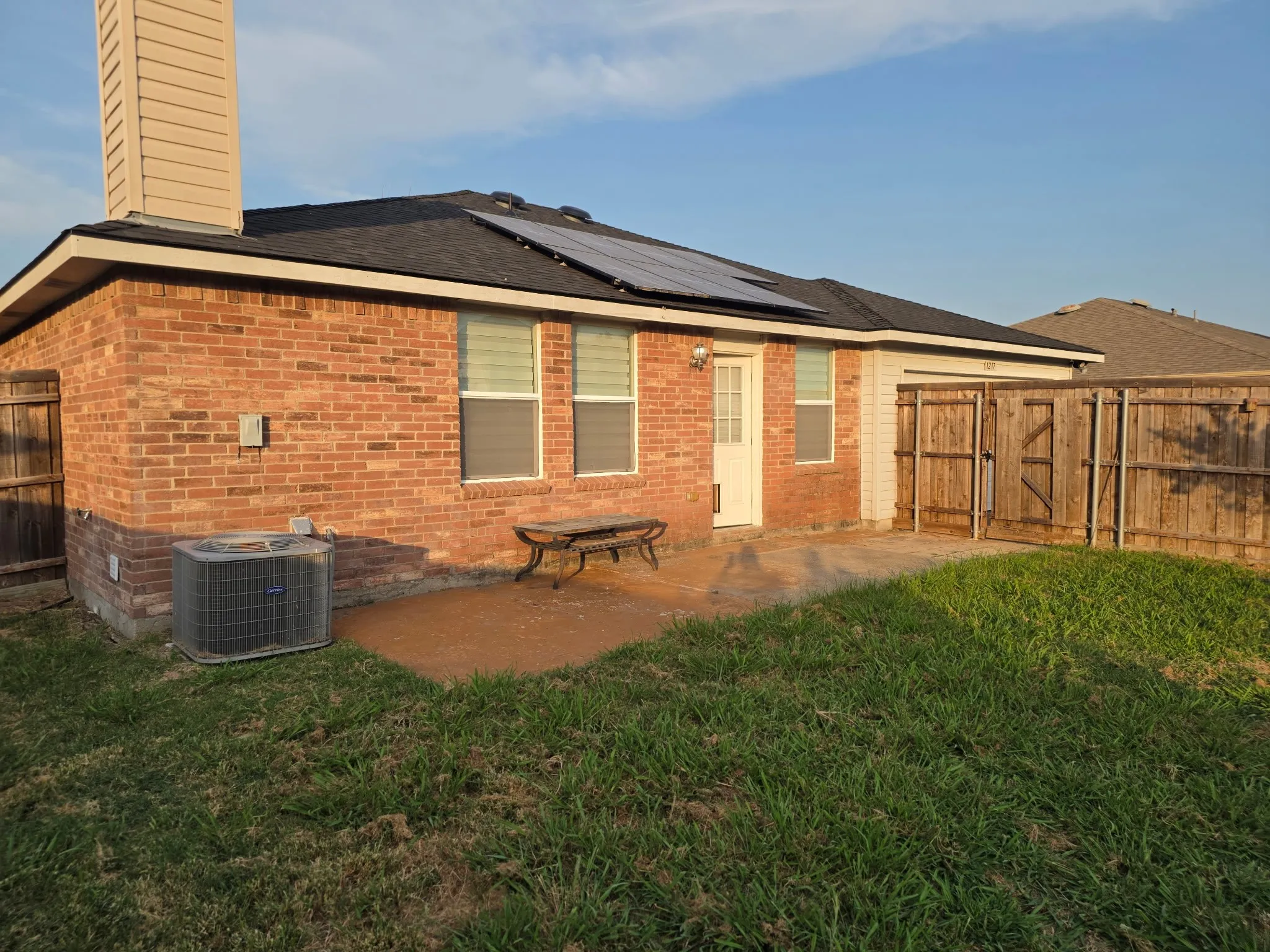 Single Family Residence For Rent in Rockwall County , 1217 Evergreen Street, Royse City, Texas 75189, 3 Bedroom, 2 Bathroom, 2 Garage spaces, 1,702 Sqft, built in 2006, mls#21353639, Real Estate Agent in Royse City, Homes For Rent in Rockwall county, Homes For Rent in Royse City, Realtor in Royse City Texas, Real Estate Brokerage Independent Realty Texas, Luminita Cordes Realtor