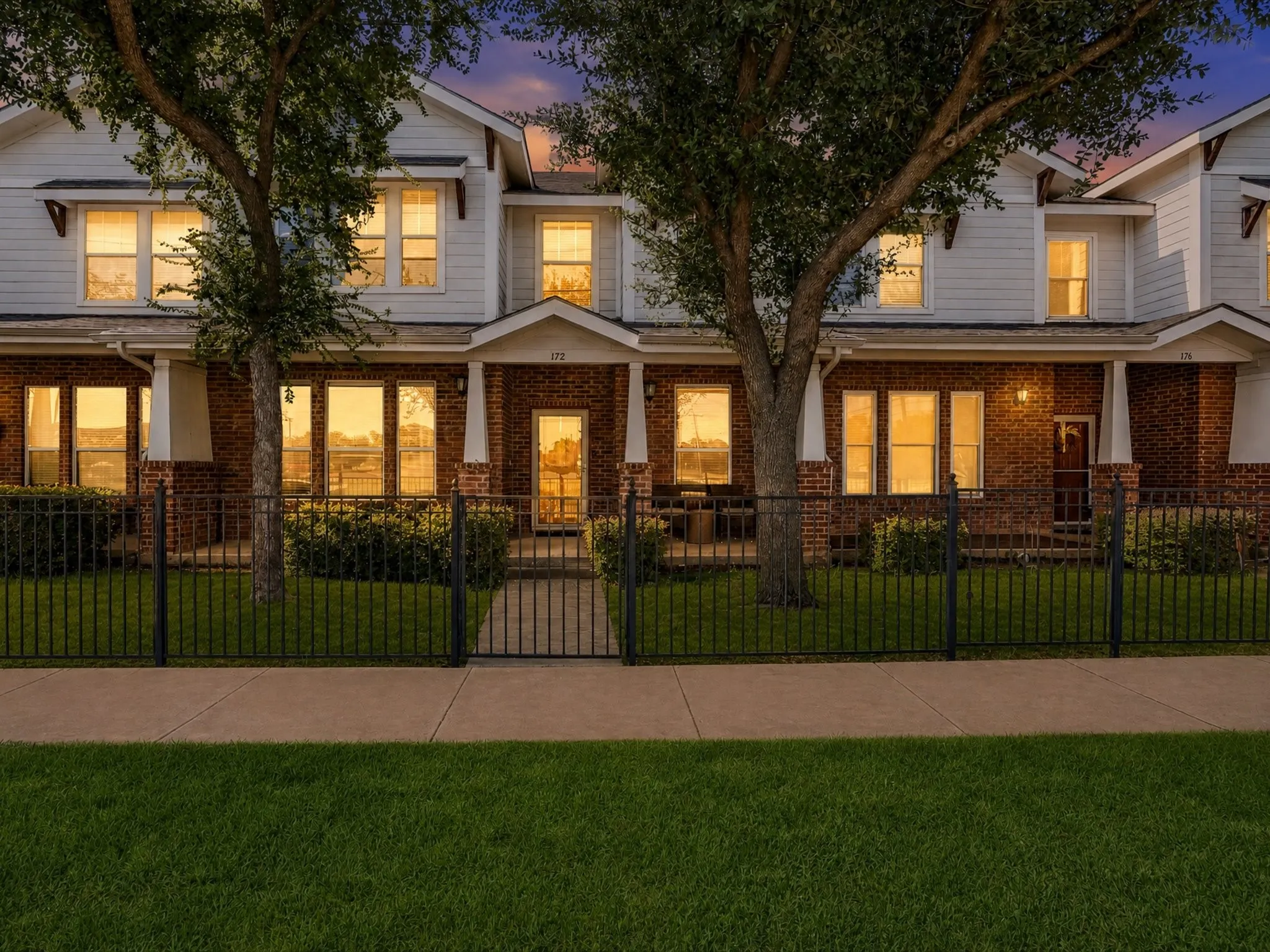 Townhouse For Sale in Denton County , 172 High School Drive, Lewisville, Texas 75057, 4 Bedrooms, 3 Bathrooms, 2 Garage spaces, 2,430 Sqft, built in 2006, Price $375,000, mls#21353551, Real Estate Agent in Lewisville, Homes For Sale in Denton county, Homes For Sale in Lewisville, Realtor in Lewisville Texas, Real Estate Brokerage Independent Realty Texas, Luminita Cordes Realtor