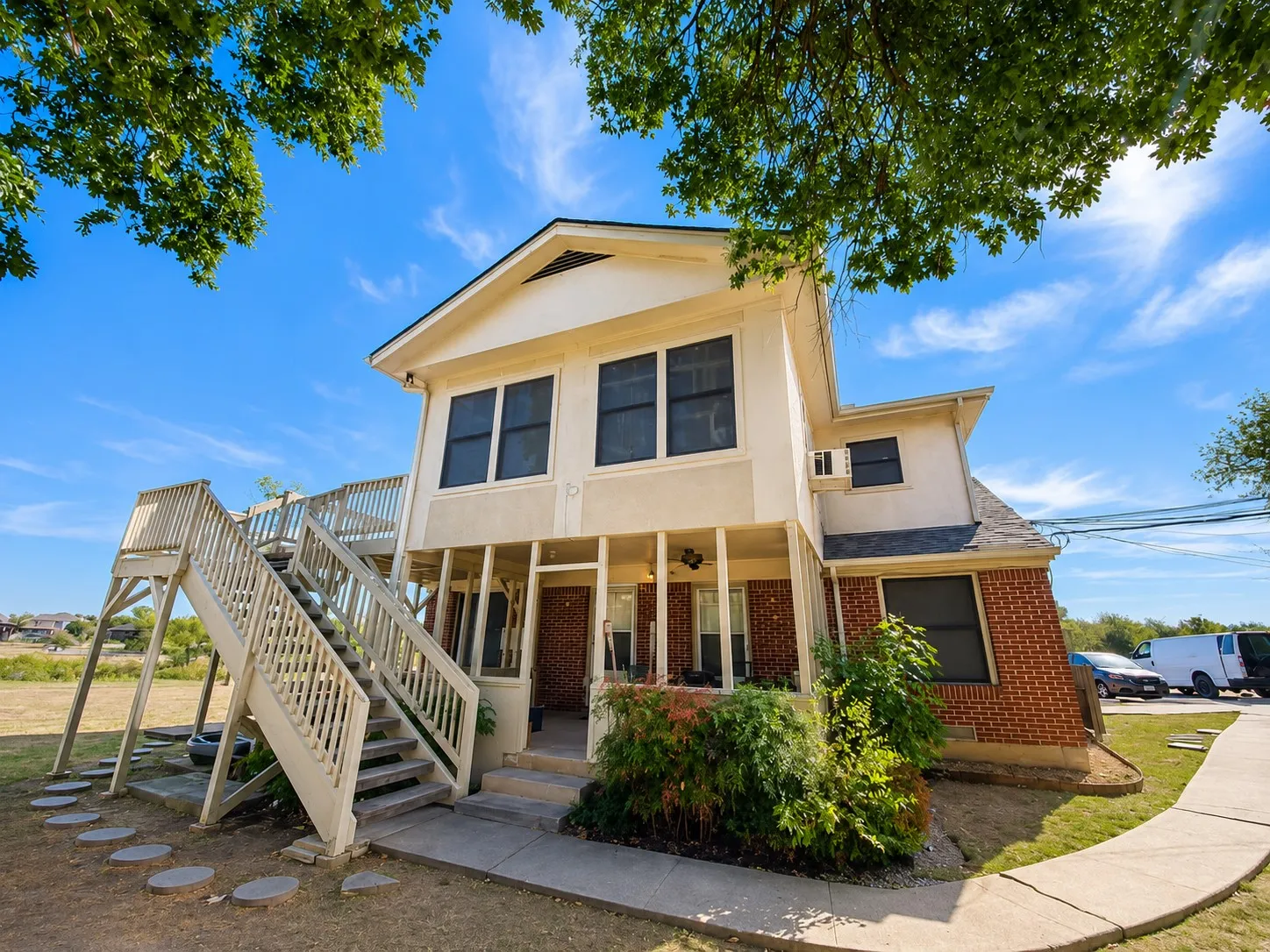 Apartment For Rent in Denton County , 910 Hillside Beach Drive, Little Elm, Texas 75068, 1 Bedroom, 1 Bathroom, Garage spaces, 750 Sqft, built in 1965, mls#21352316, Real Estate Agent in Little Elm, Homes For Rent in Denton county, Homes For Rent in Little Elm, Realtor in Little Elm Texas, Real Estate Brokerage Independent Realty Texas, Luminita Cordes Realtor