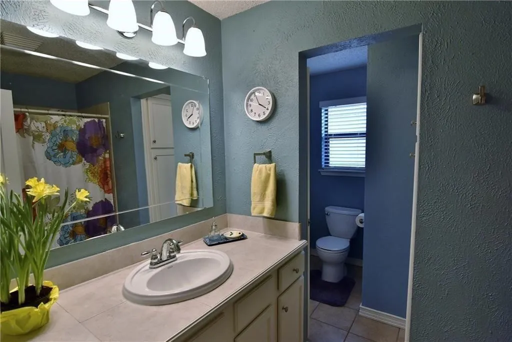Single Family Residence For Rent in Tarrant County , 1309 San Marcos Drive, Arlington, Texas 76012, 3 Bedrooms, 2 Bathrooms, 2 Garage spaces, 1,780 Sqft, built in 1976, Price $2,250, mls#21344598, Real Estate Agent in Arlington, Homes For Rent in Tarrant county, Homes For Rent in Arlington, Realtor in Arlington Texas, Real Estate Brokerage Independent Realty Texas, Luminita Cordes Realtor