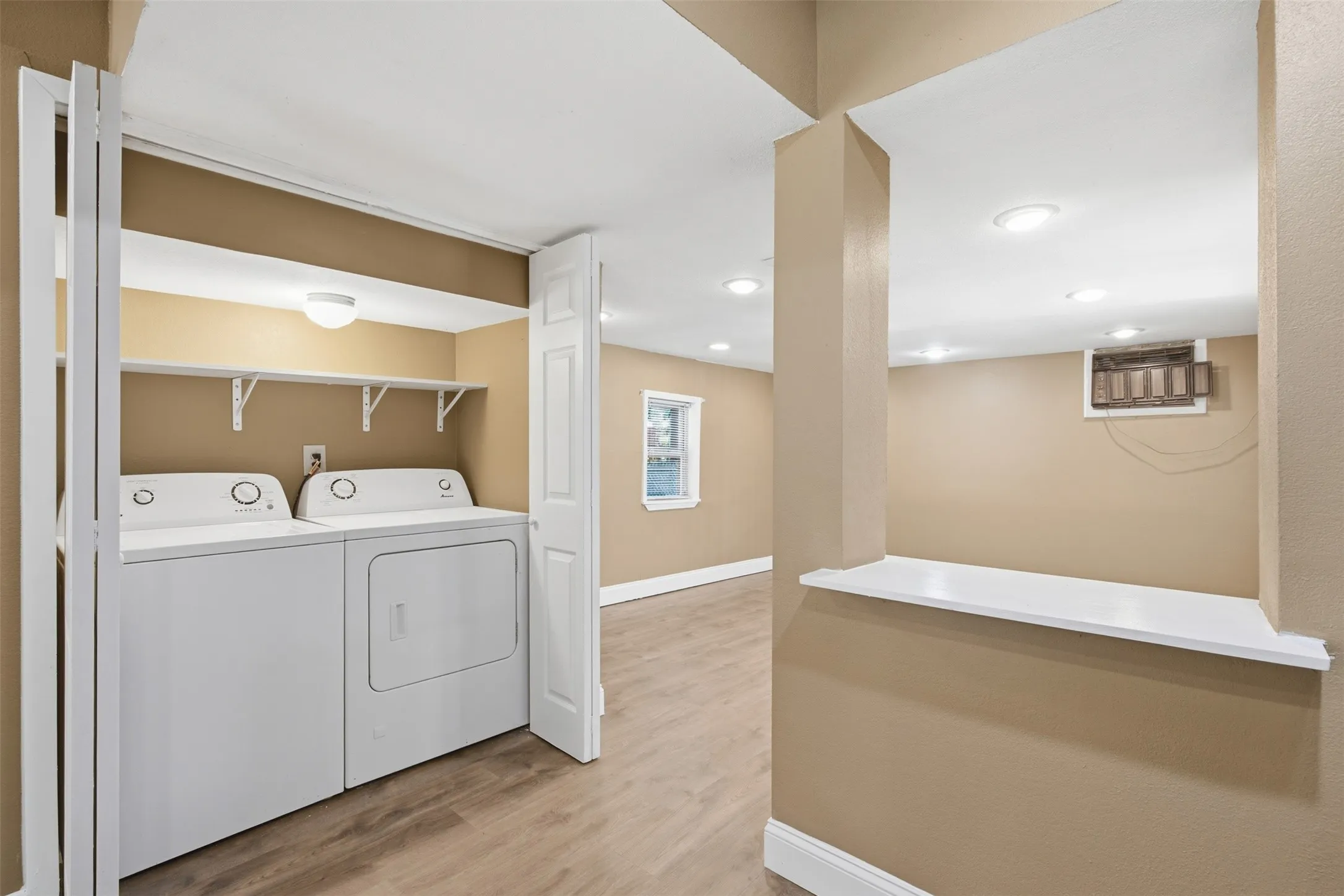 Single Family Residence For Sale in Dallas County , 3725 Sheryl Drive, Mesquite, Texas 75150, 3 Bedroom, 2 Bathroom, 1 Garage spaces, 1,376 Sqft, built in 1959, mls#21351301, Real Estate Agent in Mesquite, Homes For Sale in Dallas county, Homes For Sale in Mesquite, Realtor in Mesquite Texas, Real Estate Brokerage Independent Realty Texas, Luminita Cordes Realtor