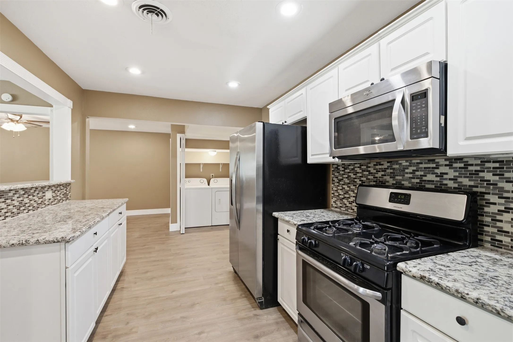 Single Family Residence For Sale in Dallas County , 3725 Sheryl Drive, Mesquite, Texas 75150, 3 Bedroom, 2 Bathroom, 1 Garage spaces, 1,376 Sqft, built in 1959, mls#21351301, Real Estate Agent in Mesquite, Homes For Sale in Dallas county, Homes For Sale in Mesquite, Realtor in Mesquite Texas, Real Estate Brokerage Independent Realty Texas, Luminita Cordes Realtor