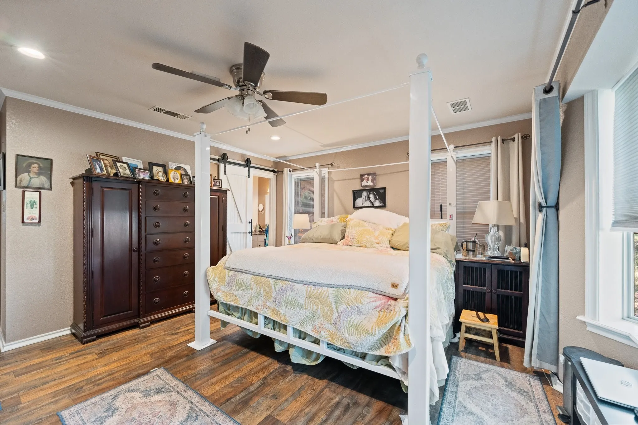 Single Family Residence For Sale in Johnson County , 7208 E County Road 405, Alvarado, Texas 76009, 3 Bedroom, 3 Bathroom, 2 Garage spaces, 3,616 Sqft, built in 1985, mls#21352407, Real Estate Agent in Alvarado, Homes For Sale in Johnson county, Homes For Sale in Alvarado, Realtor in Alvarado Texas, Real Estate Brokerage Independent Realty Texas, Luminita Cordes Realtor