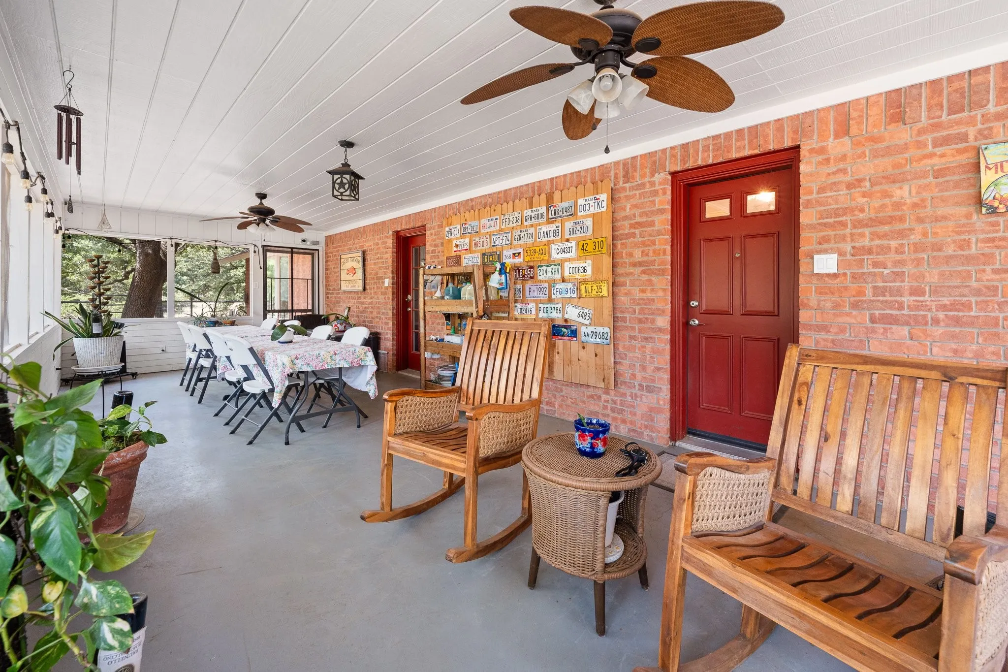 Single Family Residence For Sale in Johnson County , 7208 E County Road 405, Alvarado, Texas 76009, 3 Bedroom, 3 Bathroom, 2 Garage spaces, 3,616 Sqft, built in 1985, mls#21352407, Real Estate Agent in Alvarado, Homes For Sale in Johnson county, Homes For Sale in Alvarado, Realtor in Alvarado Texas, Real Estate Brokerage Independent Realty Texas, Luminita Cordes Realtor